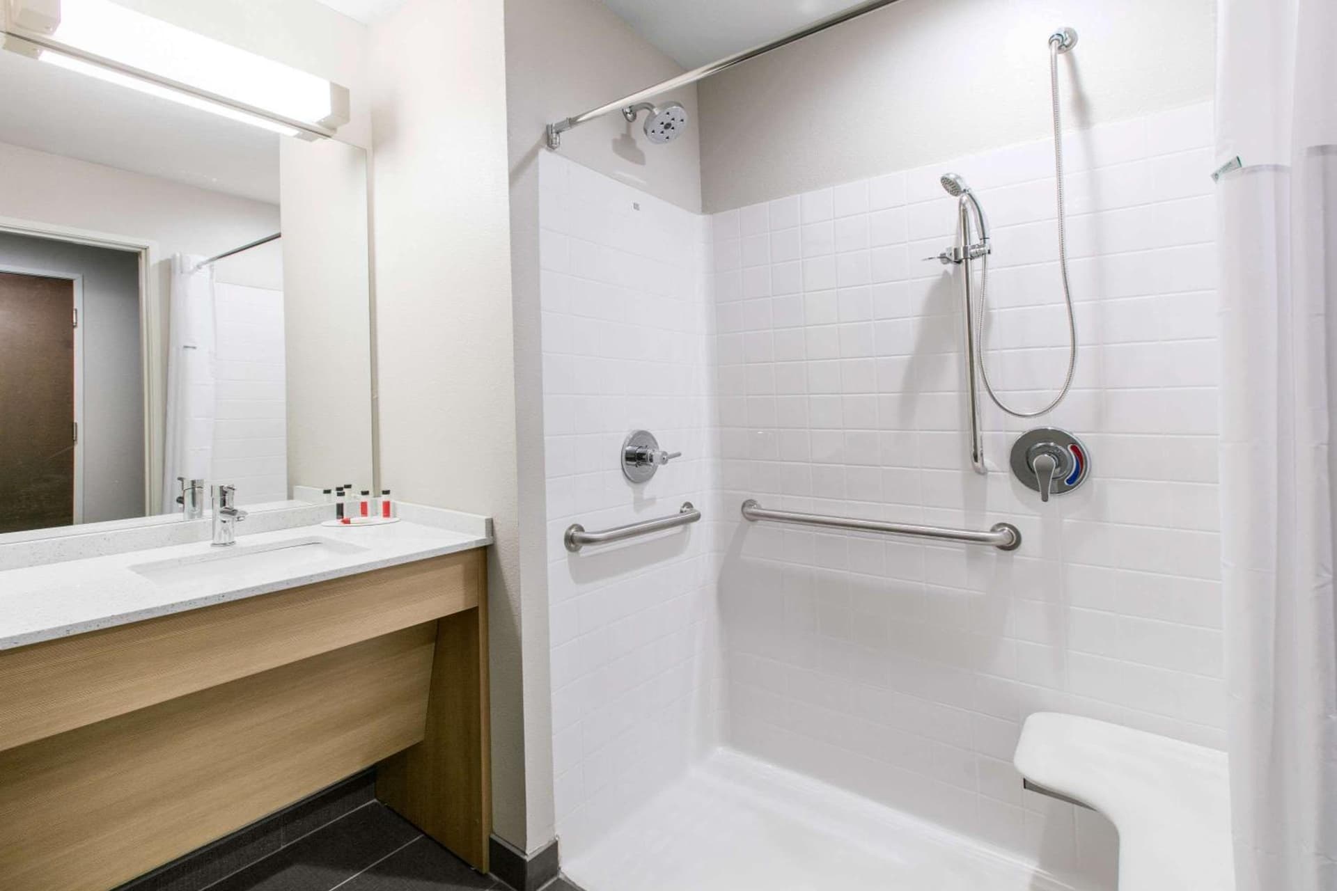 Microtel Inn & Suites by Wyndham Lubbock gallery photo in Lubbock, TX — image 23