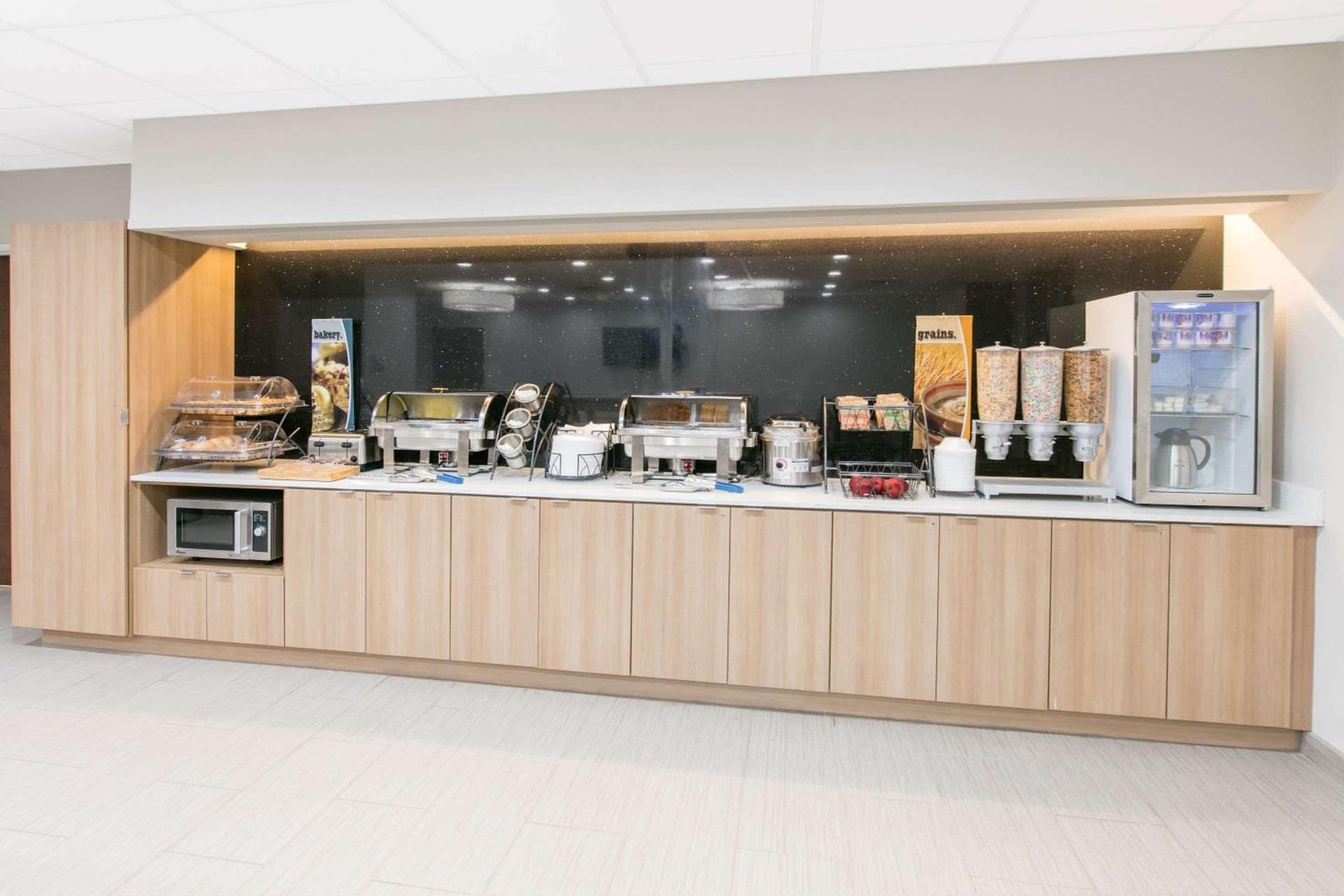 Microtel Inn & Suites by Wyndham Lubbock gallery photo in Lubbock, TX — image 21