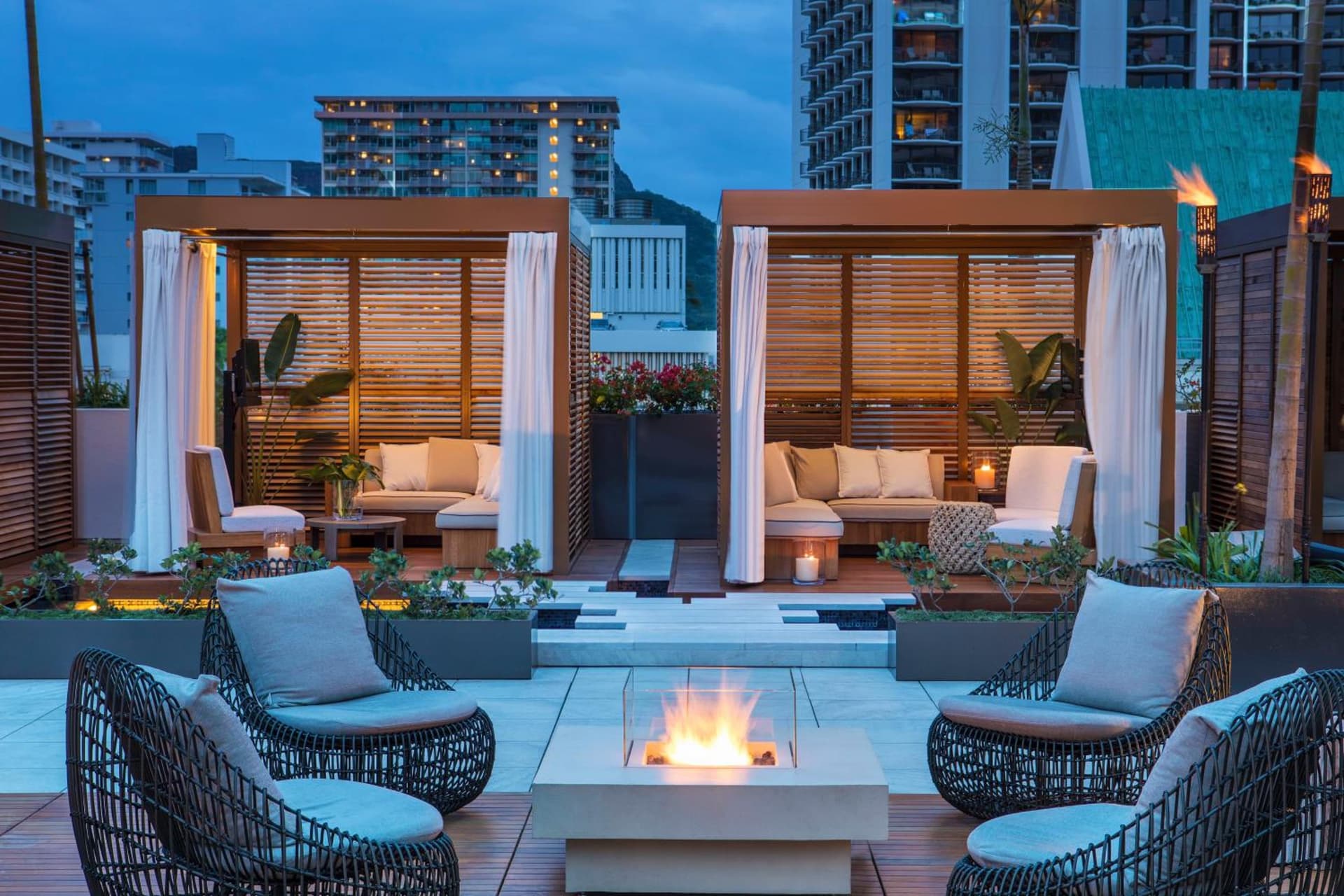 'Alohilani Resort Waikiki Beach gallery photo in Honolulu, HI — image 52