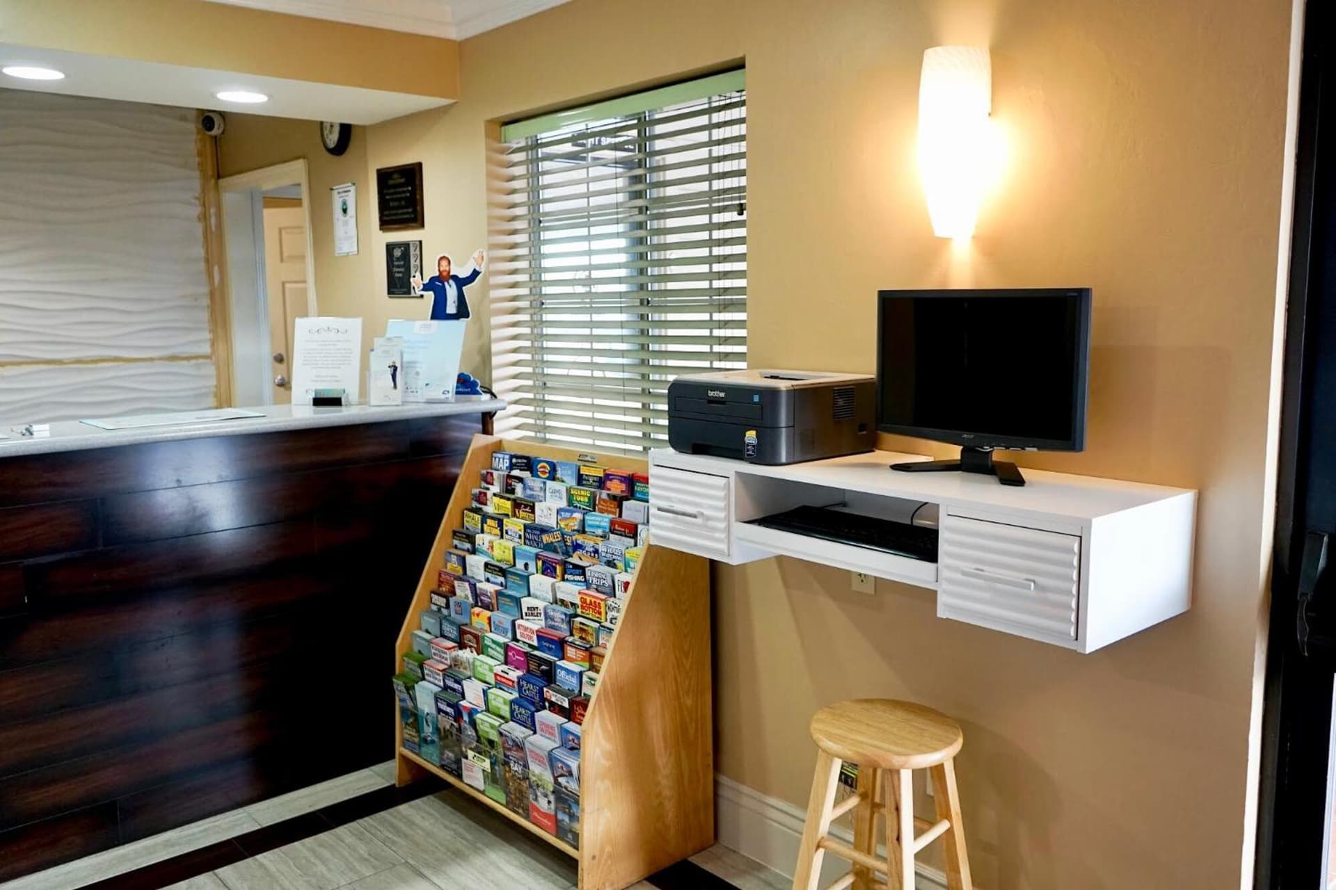 Howard Johnson by Wyndham Salinas gallery photo in Salinas, CA — image 77