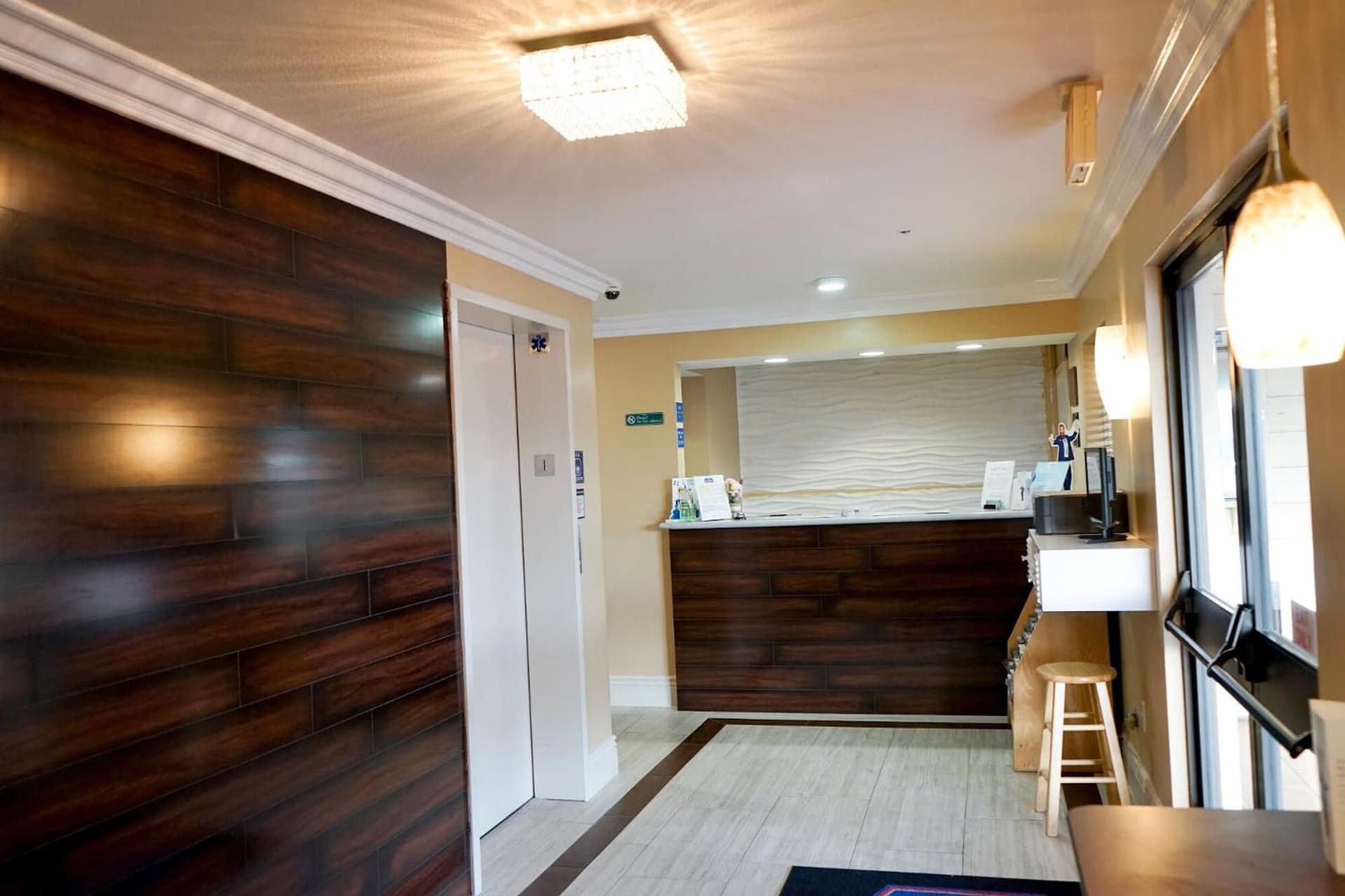 Howard Johnson by Wyndham Salinas gallery photo in Salinas, CA — image 49