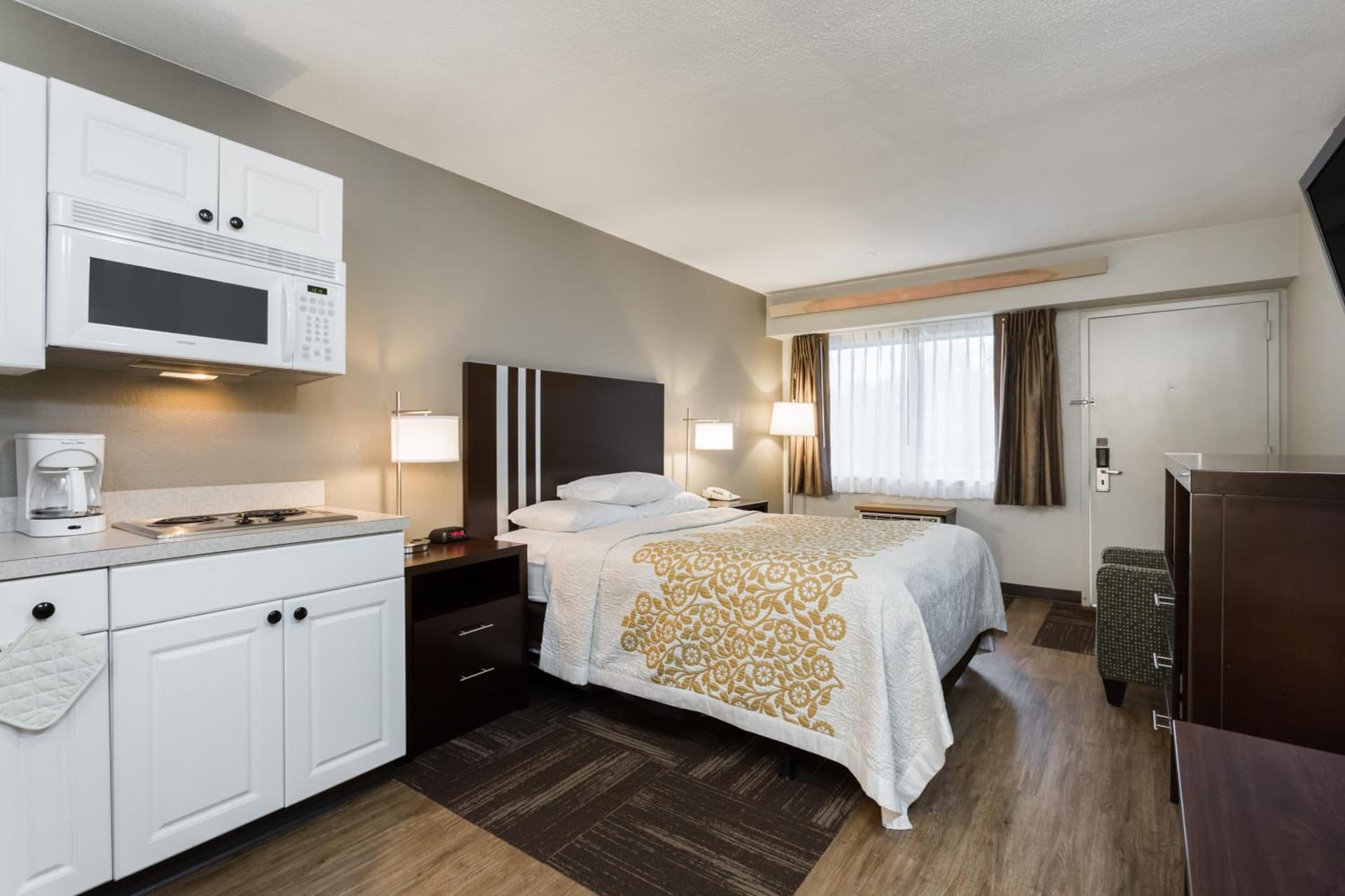 Days Inn by Wyndham Harrisburg North gallery photo in Harrisburg, PA — image 16