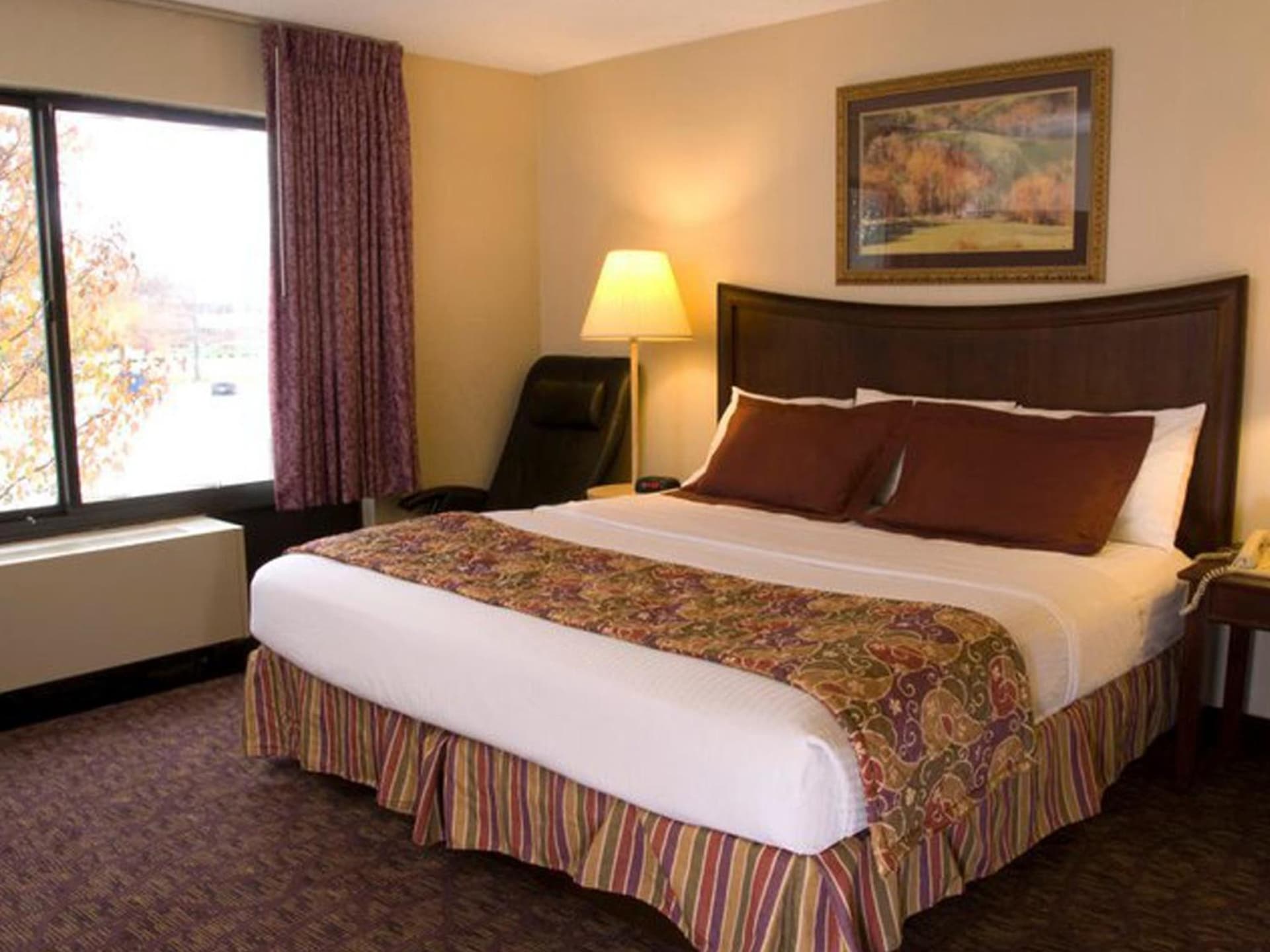 Lamplighter Inn-South gallery photo in Springfield, MO — image 40