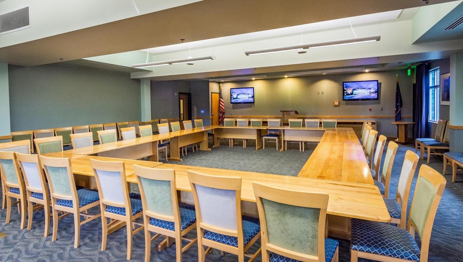 Dimond Center Hotel gallery photo in Anchorage, AK — image 12