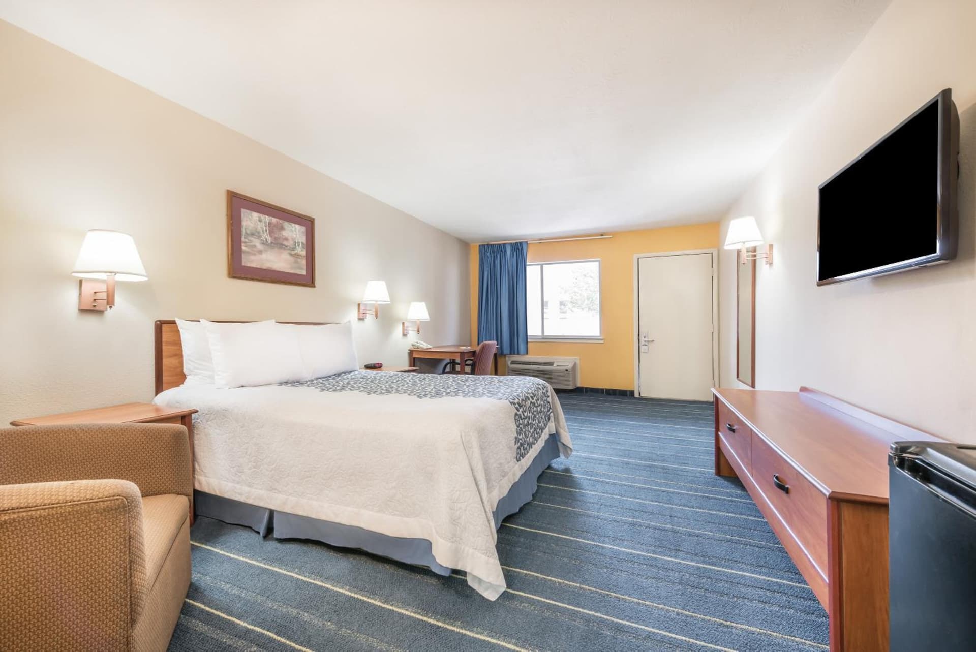 Days Inn by Wyndham Bryan College Station gallery photo in College Station, TX — image 9