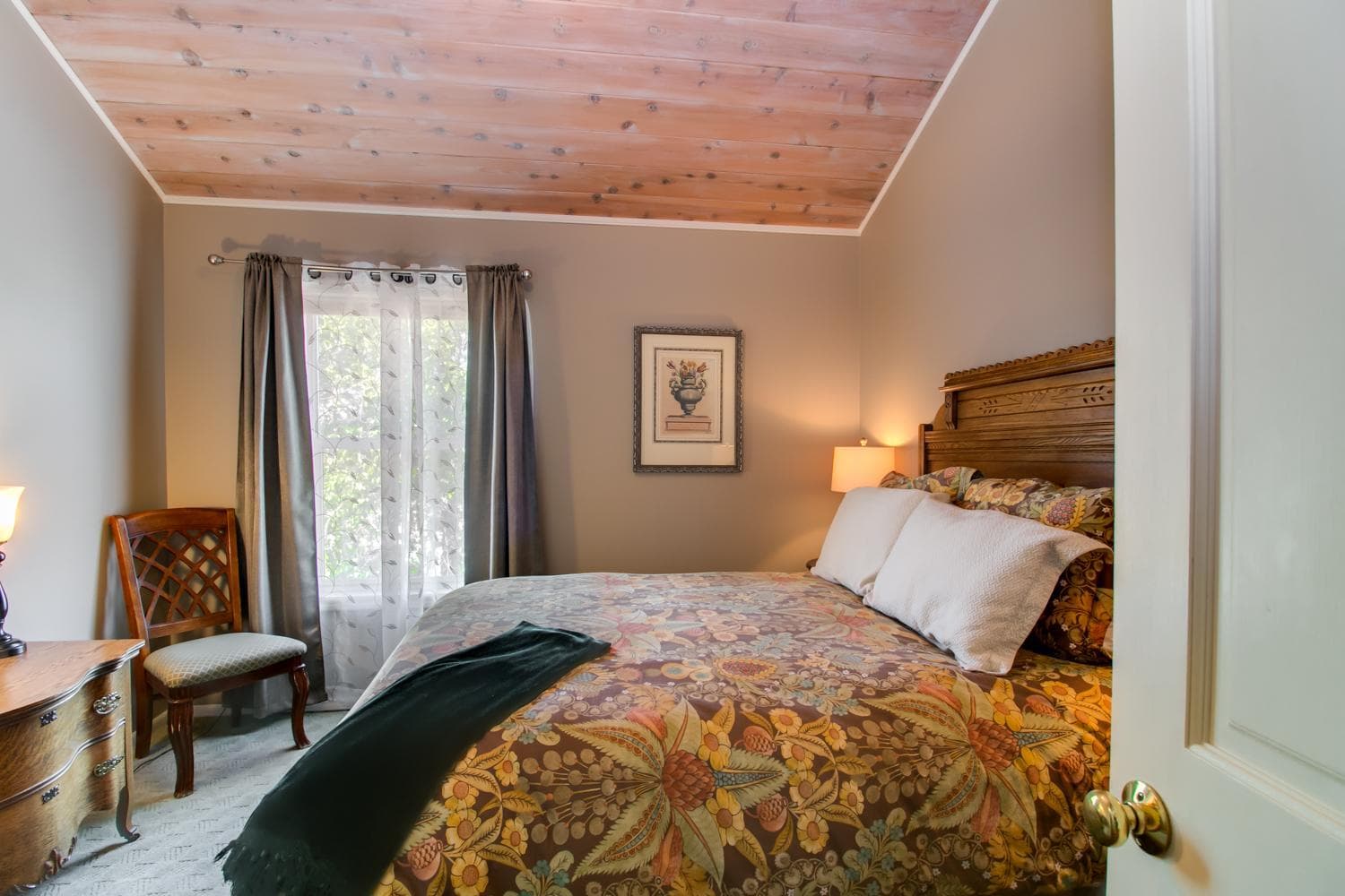 Winchester Inn gallery photo in Ashland, OR — image 110