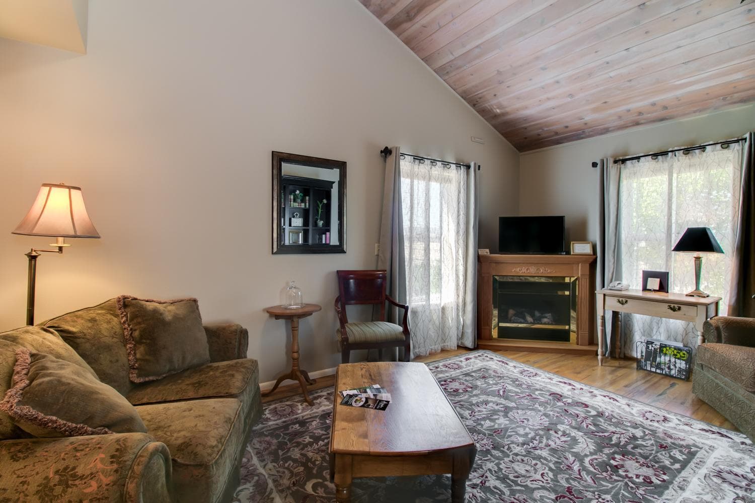 Winchester Inn gallery photo in Ashland, OR — image 53