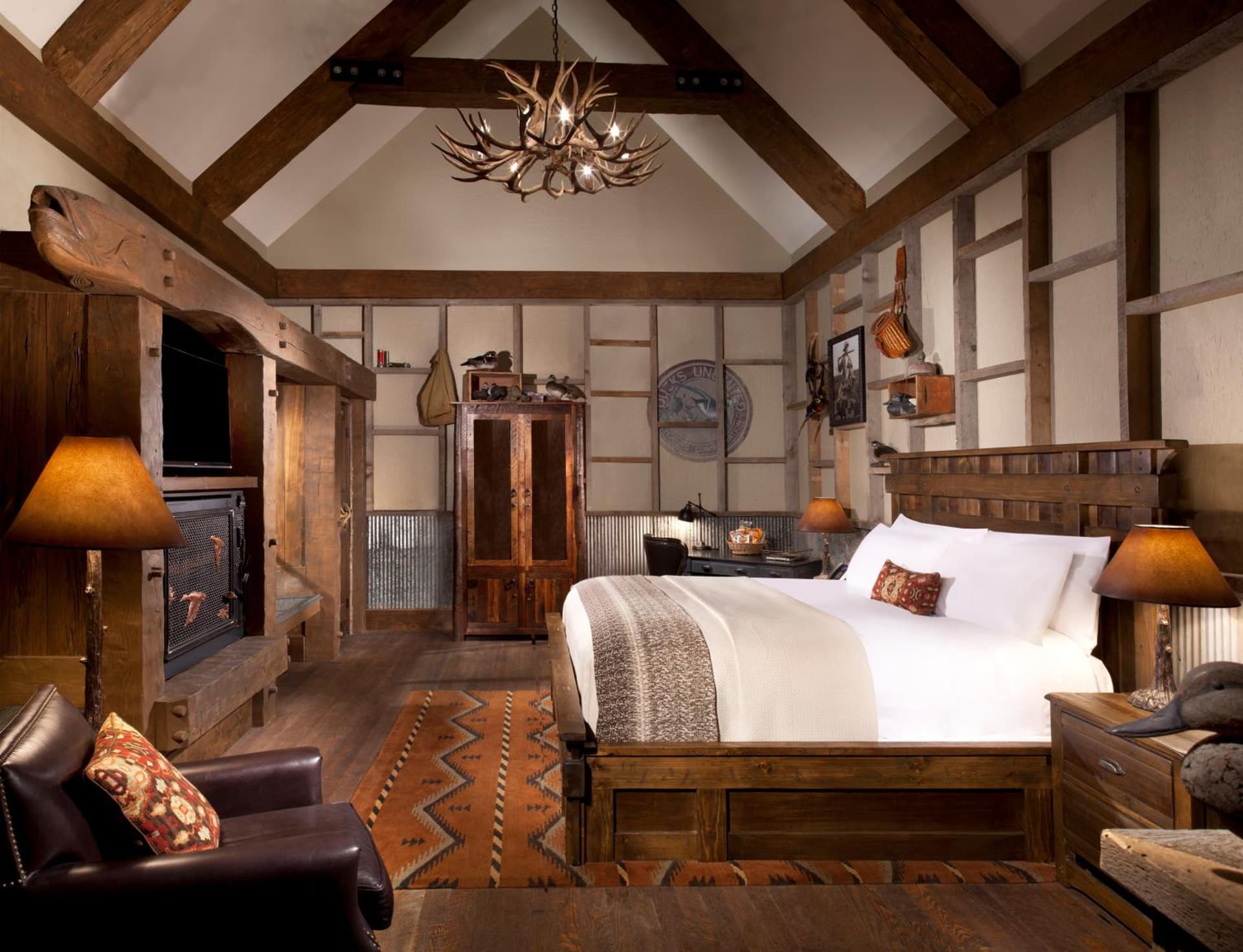 Big Cypress Lodge property views in Memphis, TN — gallery photo 3