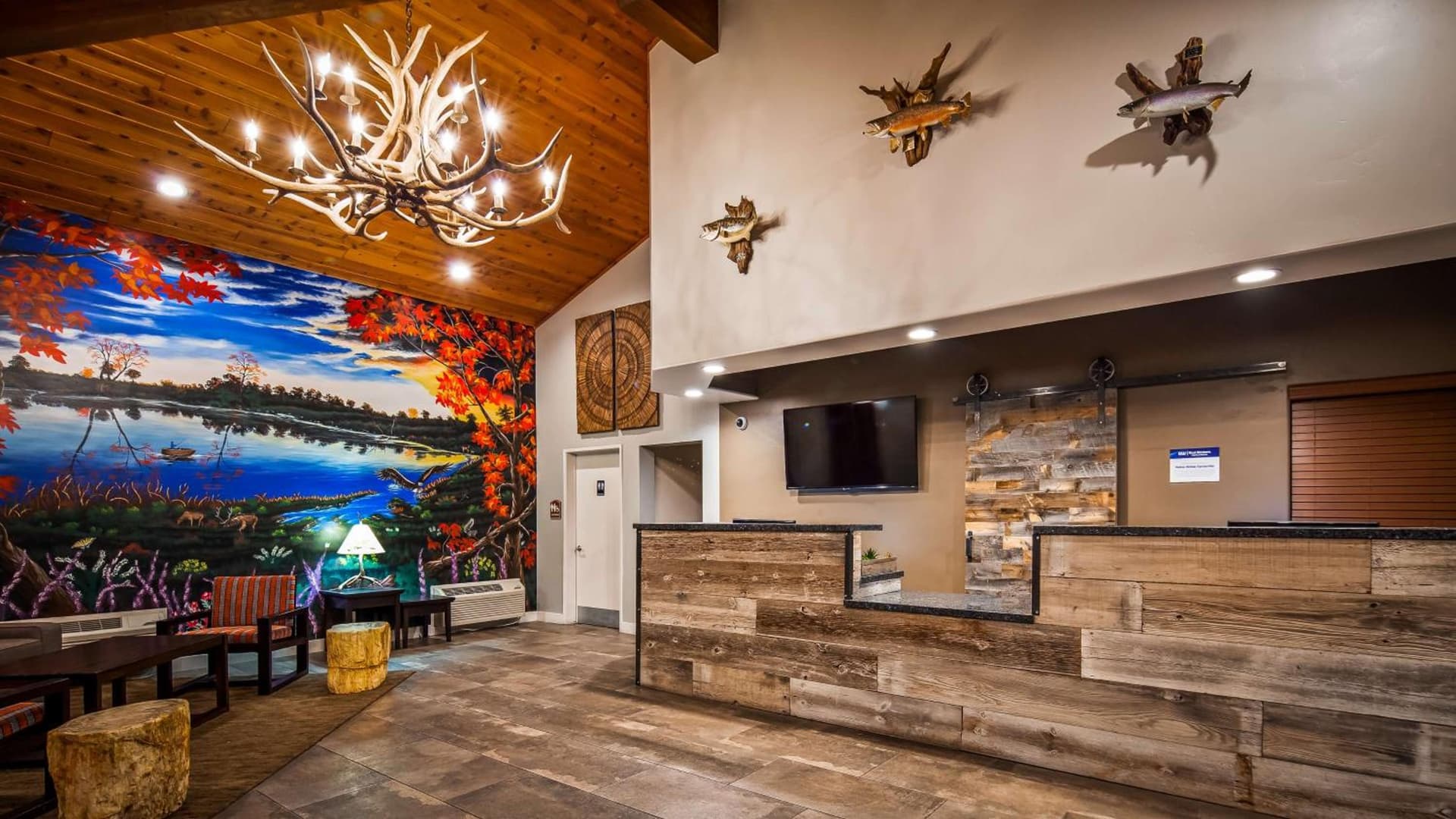 Best Western Bishop Lodge property views in Bishop, CA — gallery photo 3