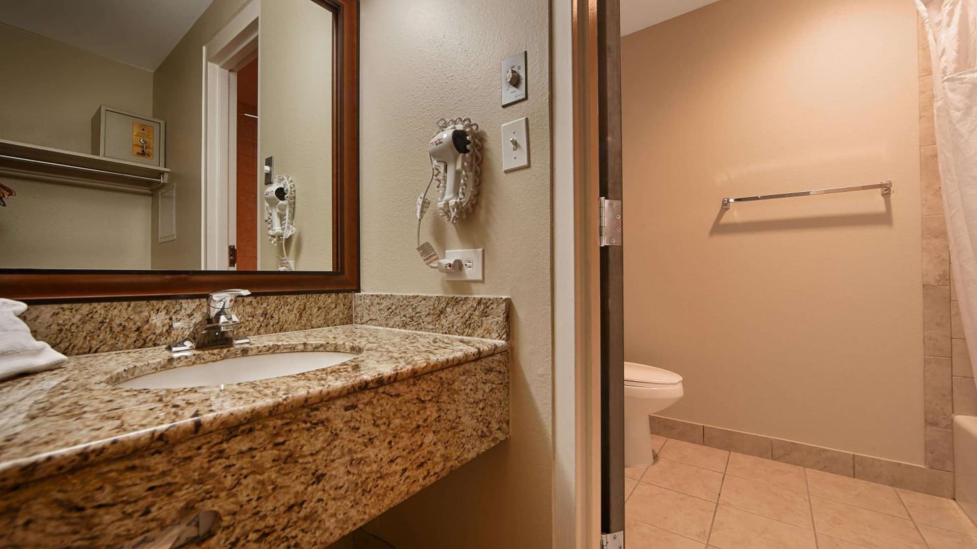 The Buxton, BW Signature Collection by Best Western gallery photo in Fort Collins, CO — image 40