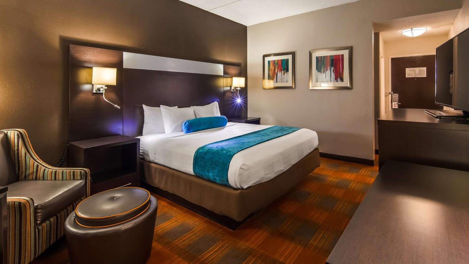 Best Western Plus Pineville-Charlotte South property views in Charlotte, NC — gallery photo 3