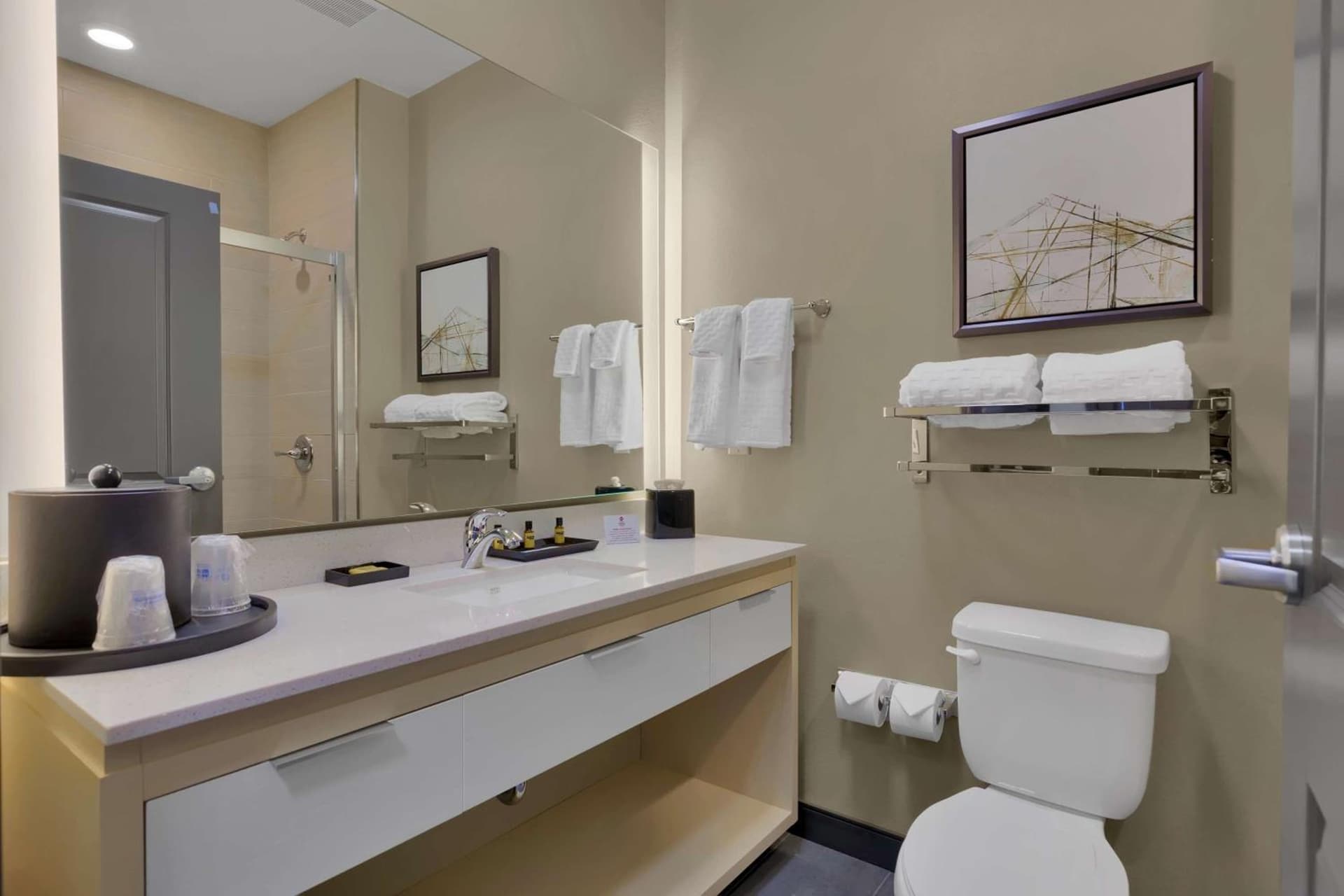 Best Western Plus Fillmore Inn & Suites interior in Colorado Springs, CO — gallery photo 2