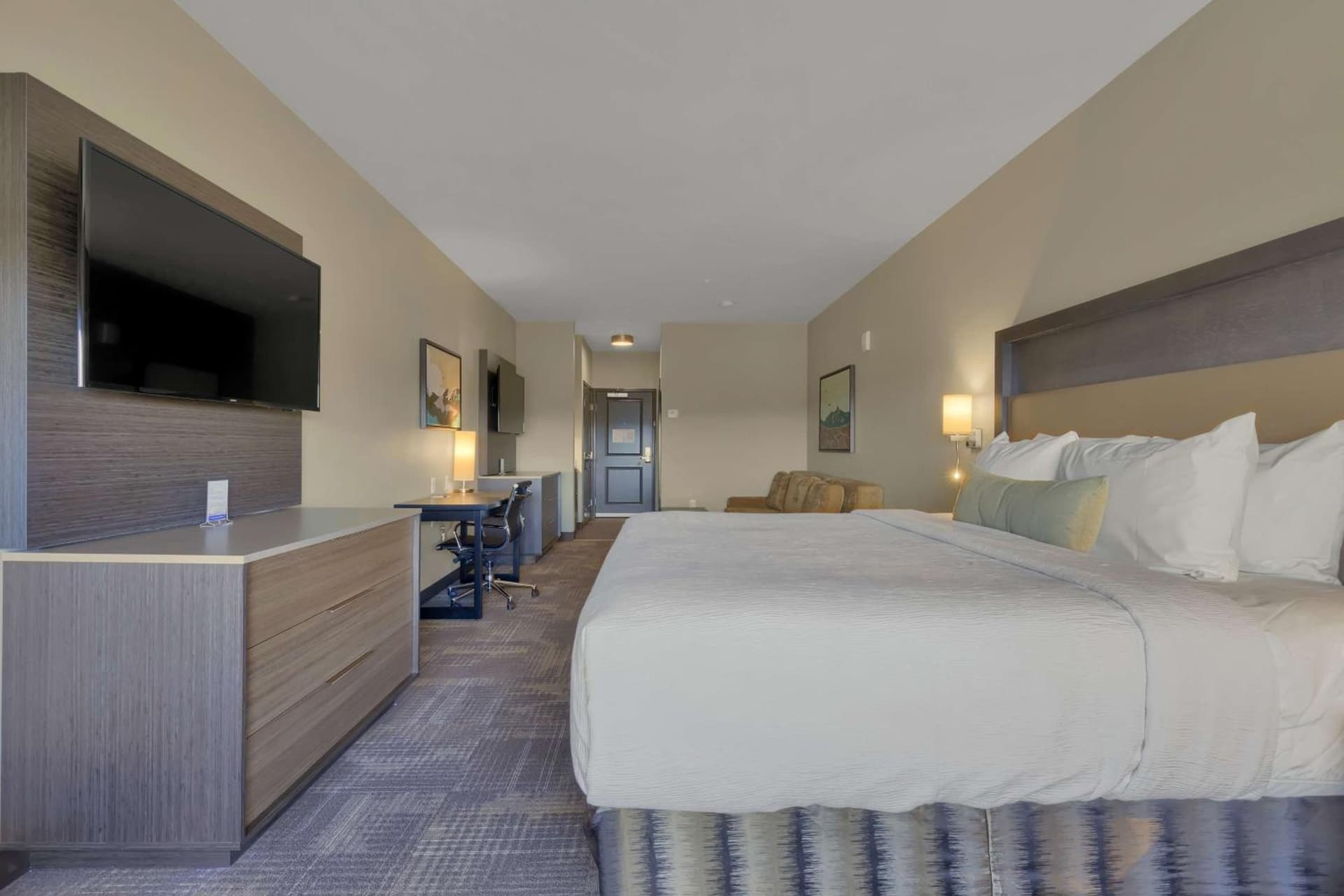 Best Western Plus Fillmore Inn & Suites gallery photo in Colorado Springs, CO — image 73