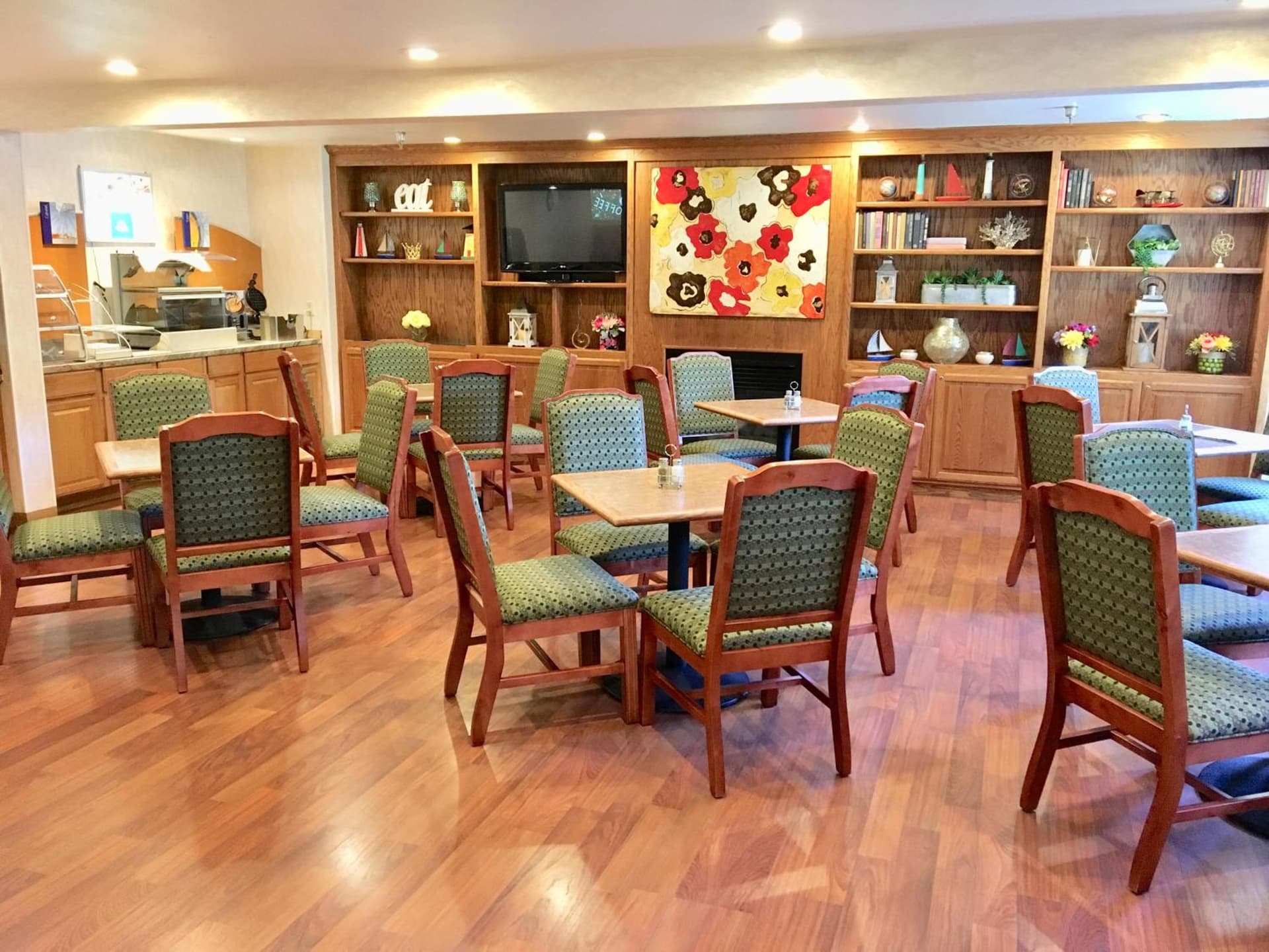 GuestHouse Inn & Suites Poulsbo gallery photo in Poulsbo, WA — image 17