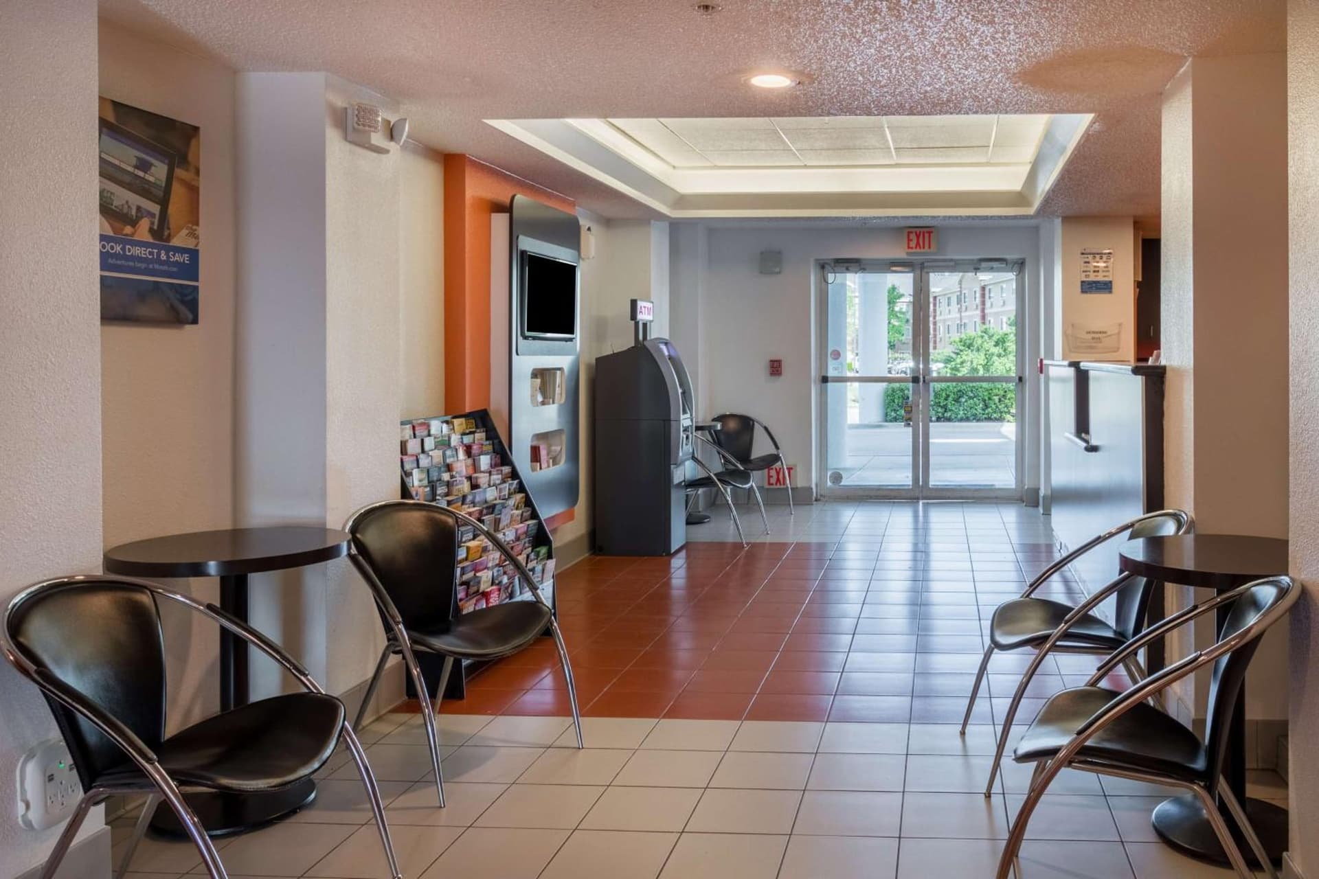 Motel 6-Irving, TX - DFW Airport North property views in Irving, TX — gallery photo 3