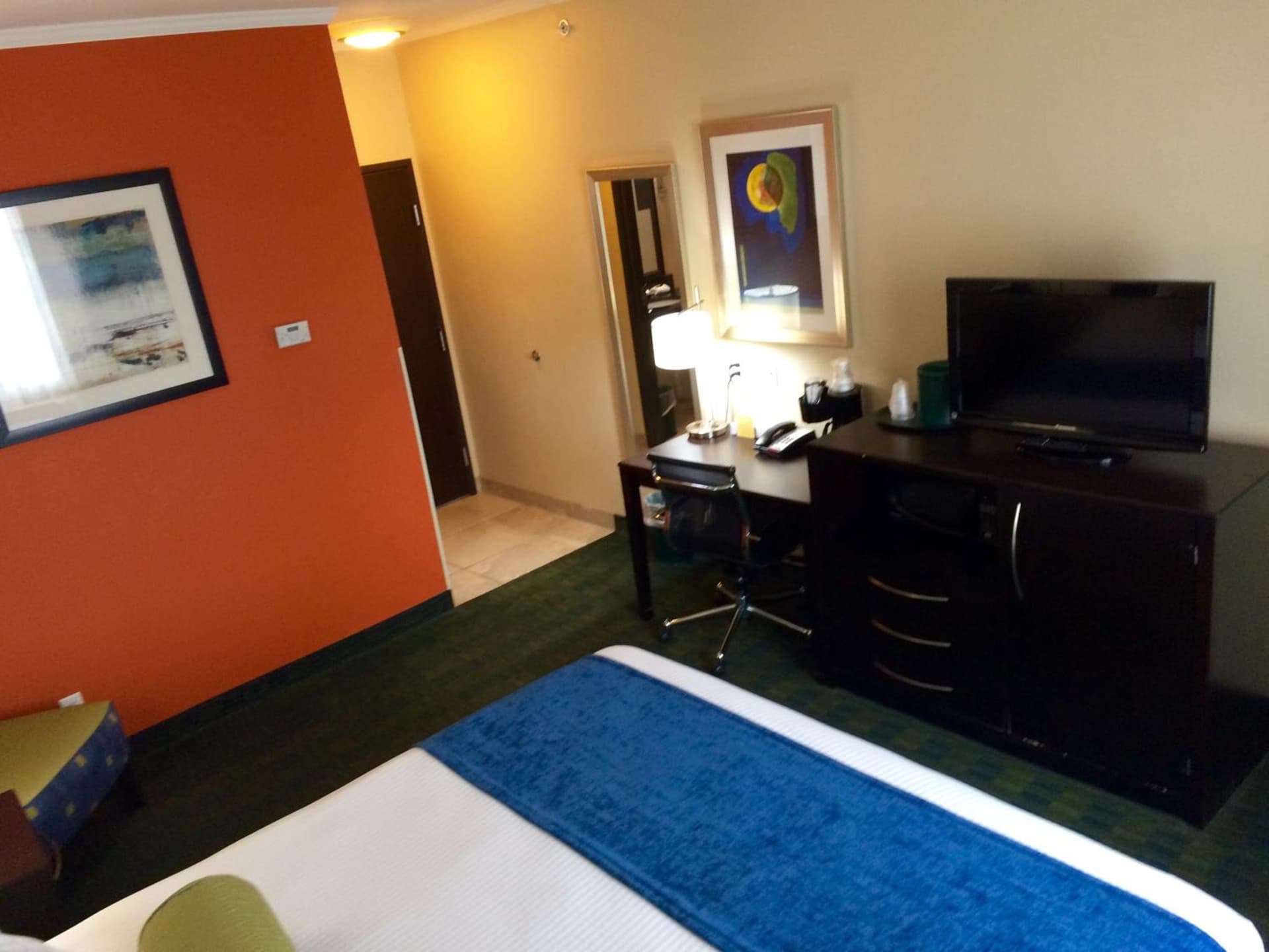 Cityview Inn & Suites Downtown /RiverCenter Area property views in San Antonio, TX — gallery photo 3