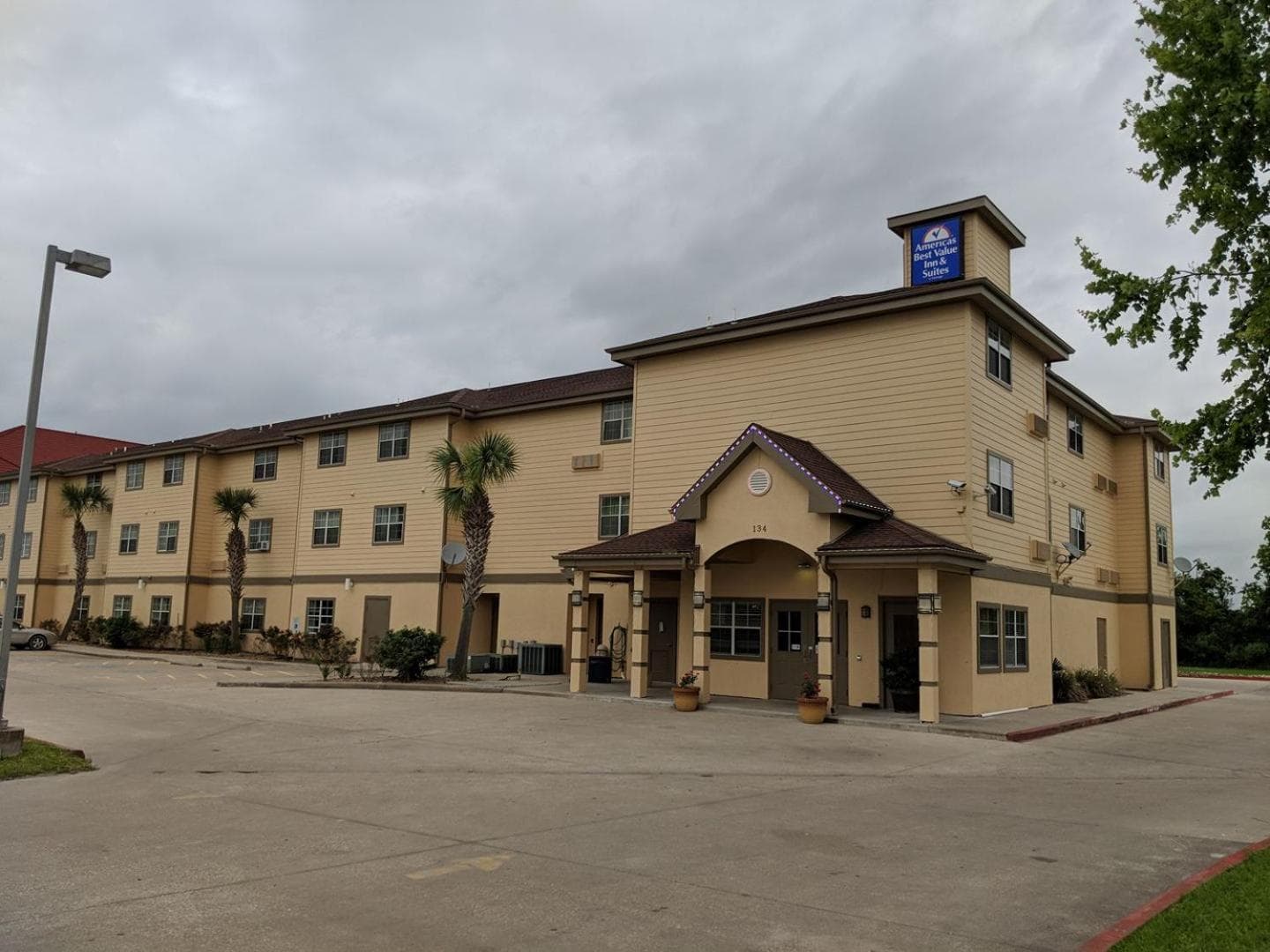 Americas Best Value Inn & Suites-Winnie featured exterior or lobby in Winnie, TX — similar hotel