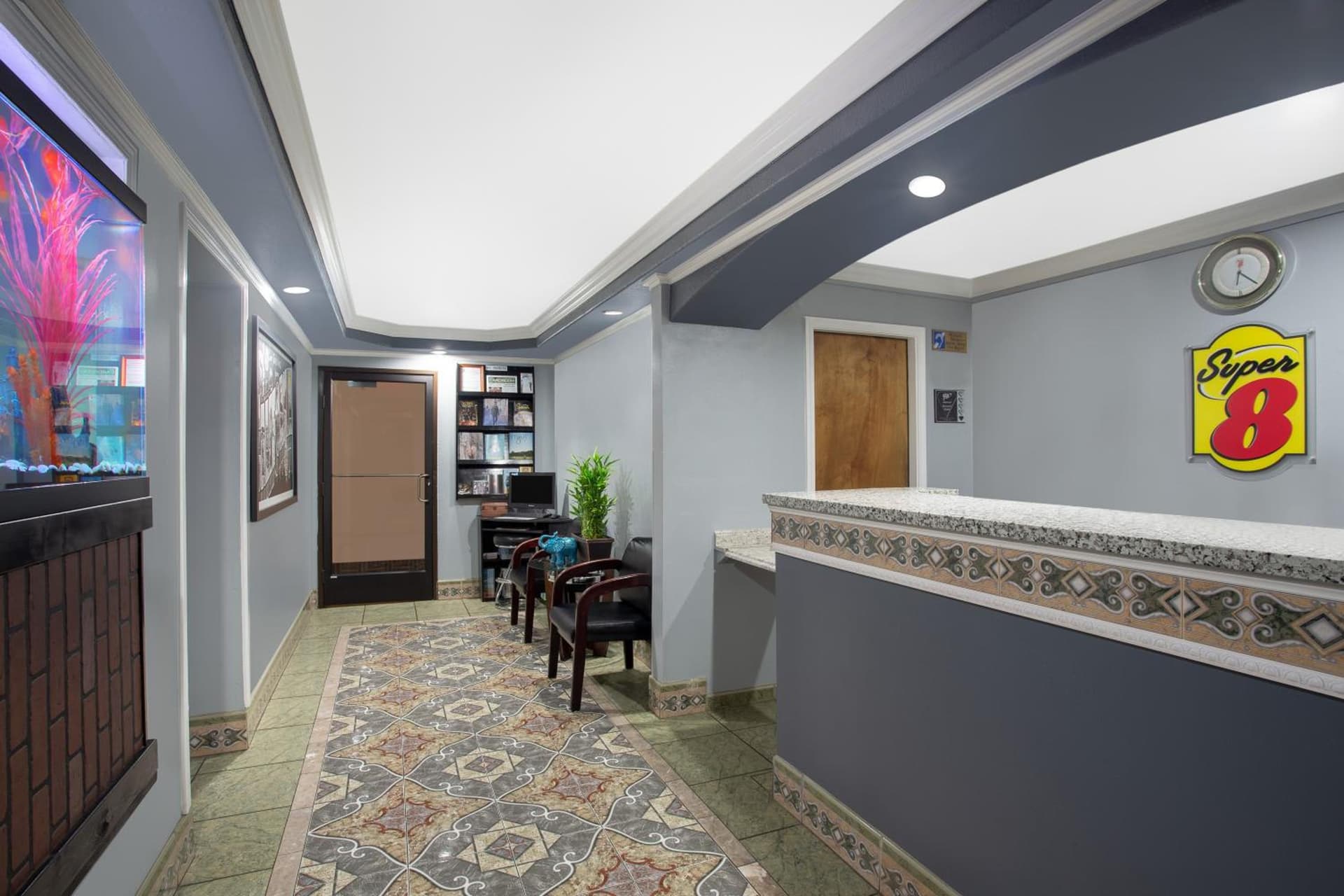 Super 8 by Wyndham Chico gallery photo in Chico, CA — image 26