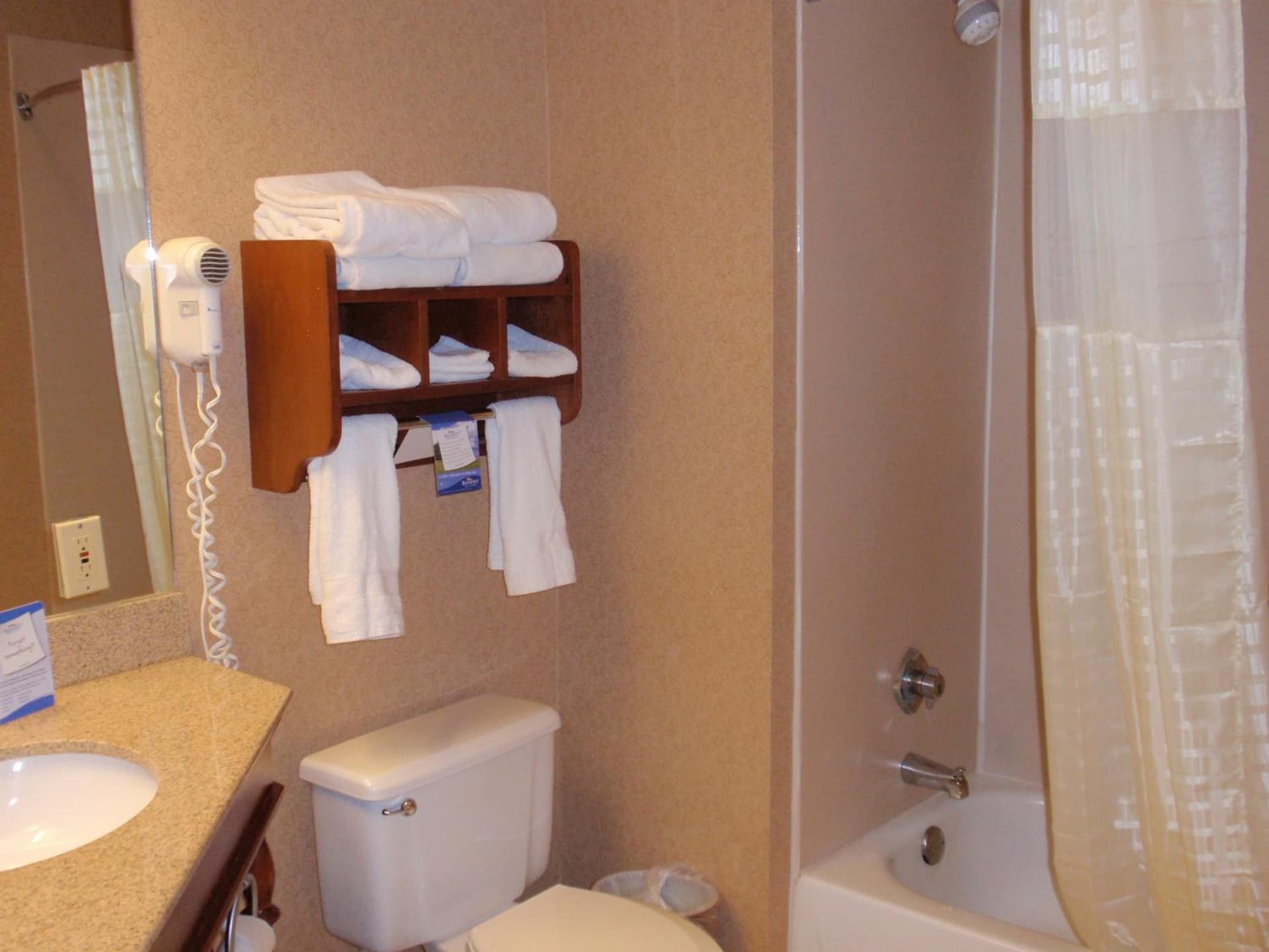 Baymont by Wyndham Lewisville gallery photo in Lewisville, TX — image 20