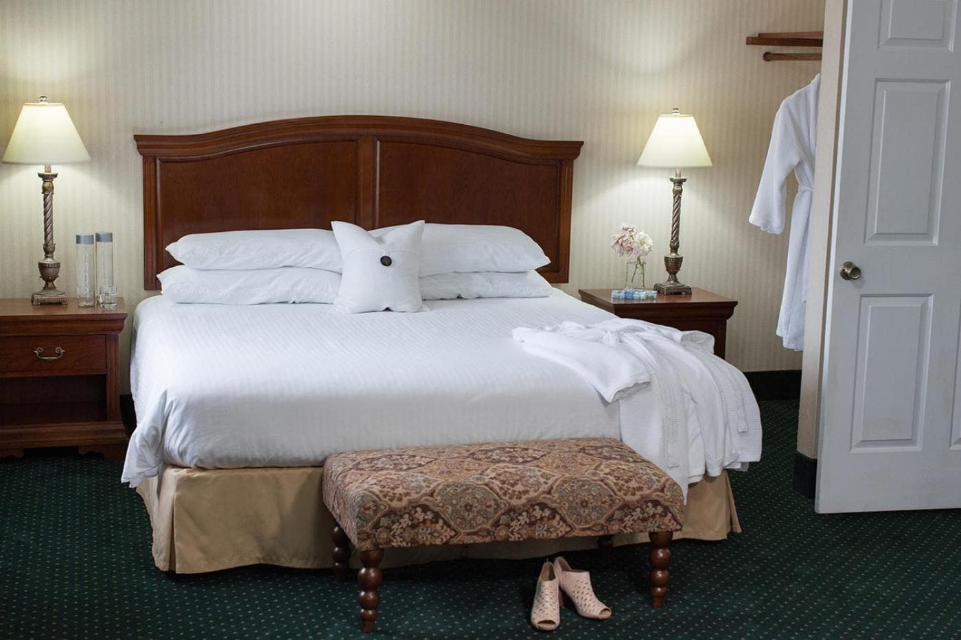 Rogue Regency Inn Medford Airport gallery photo in Medford, OR — image 54