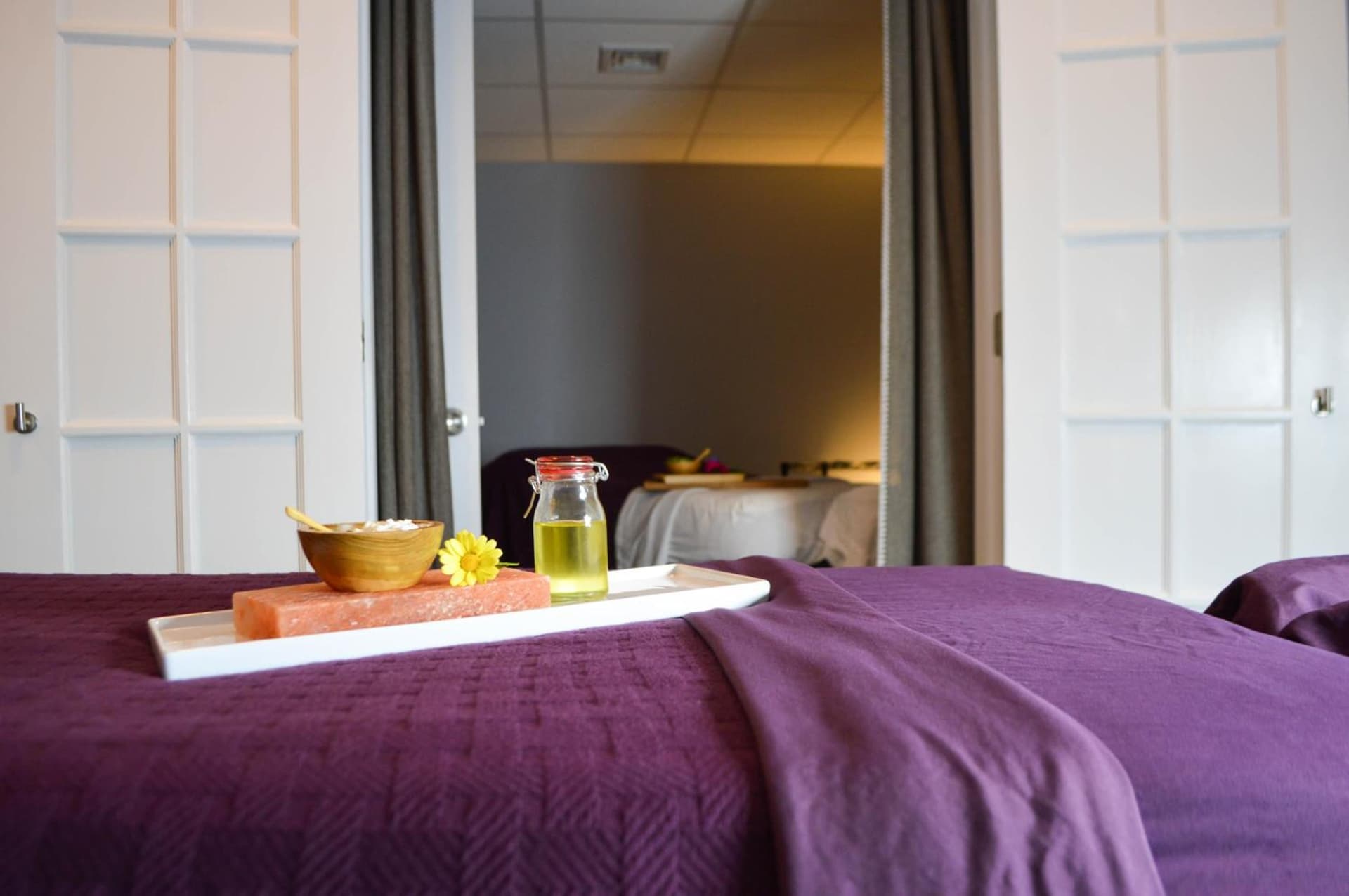 D. Hotel Suites & Spa gallery photo in Holyoke, MA — image 23