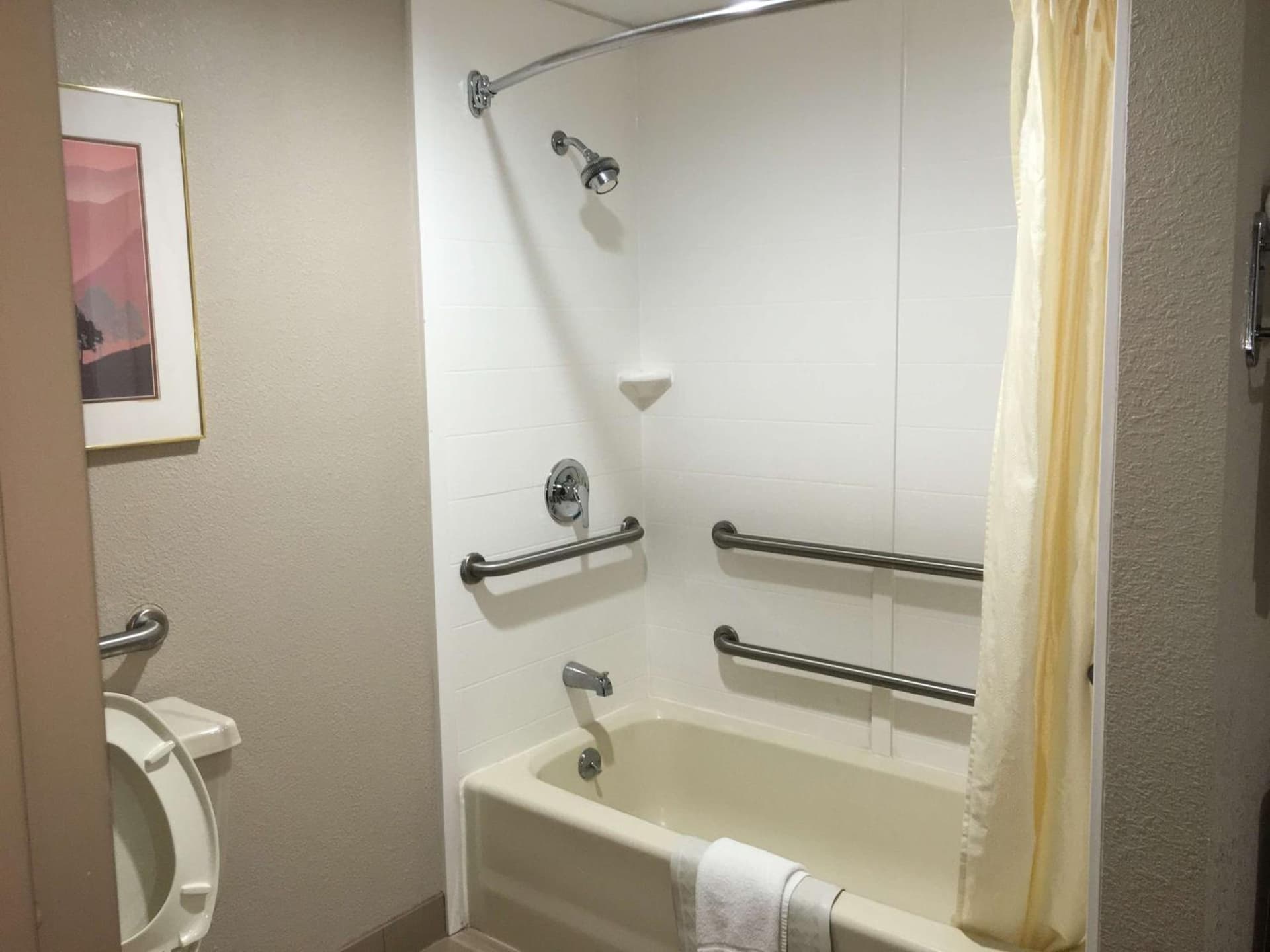 Best Western Gateway Adirondack Inn gallery photo in Utica, NY — image 12