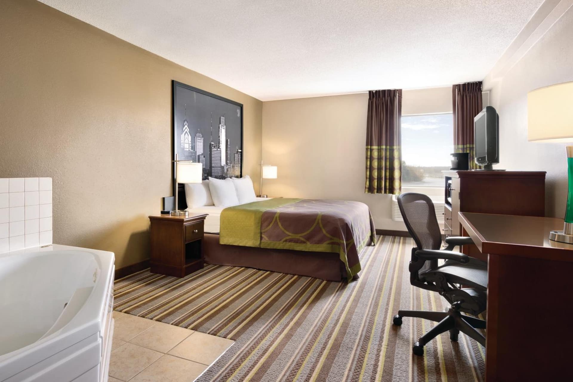 Super 8 by Wyndham Chambersburg I-81 gallery photo in Chambersburg, PA — image 6