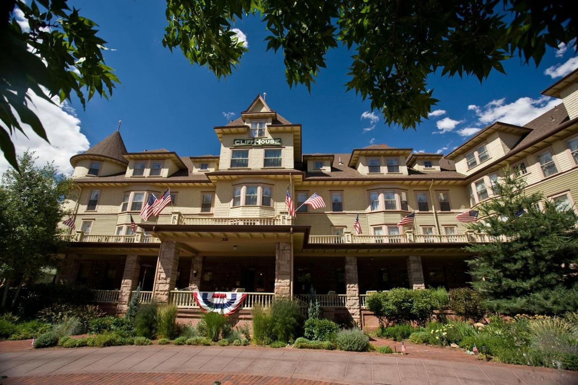 Cliff House at Pikes Peak gallery photo in Manitou Springs, CO — image 4