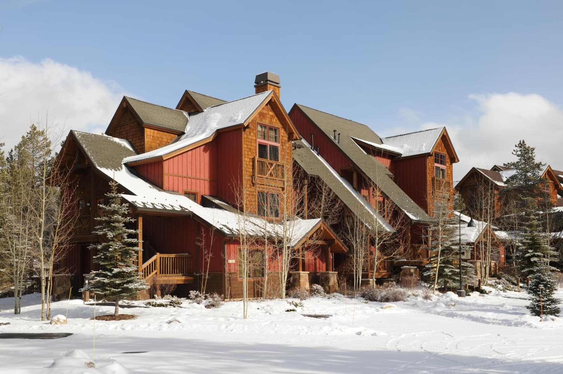 Lakeside Village by Vail Resorts interior in Keystone, CO — gallery photo 2