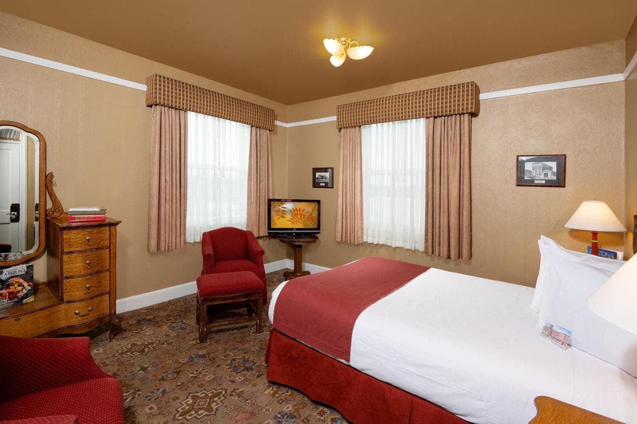 Hassayampa Inn interior in Prescott, AZ — gallery photo 2
