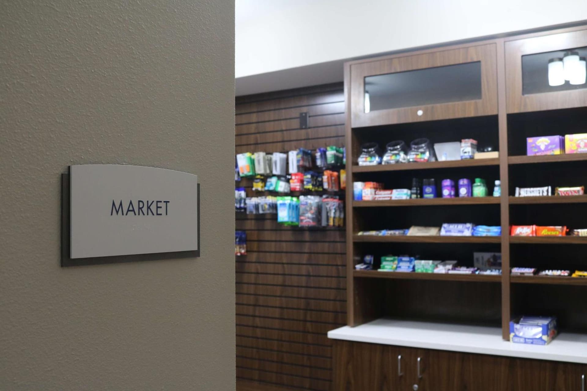 Best Western Plus Portland Airport Hotel & Suites gallery photo in Parkrose, OR — image 90