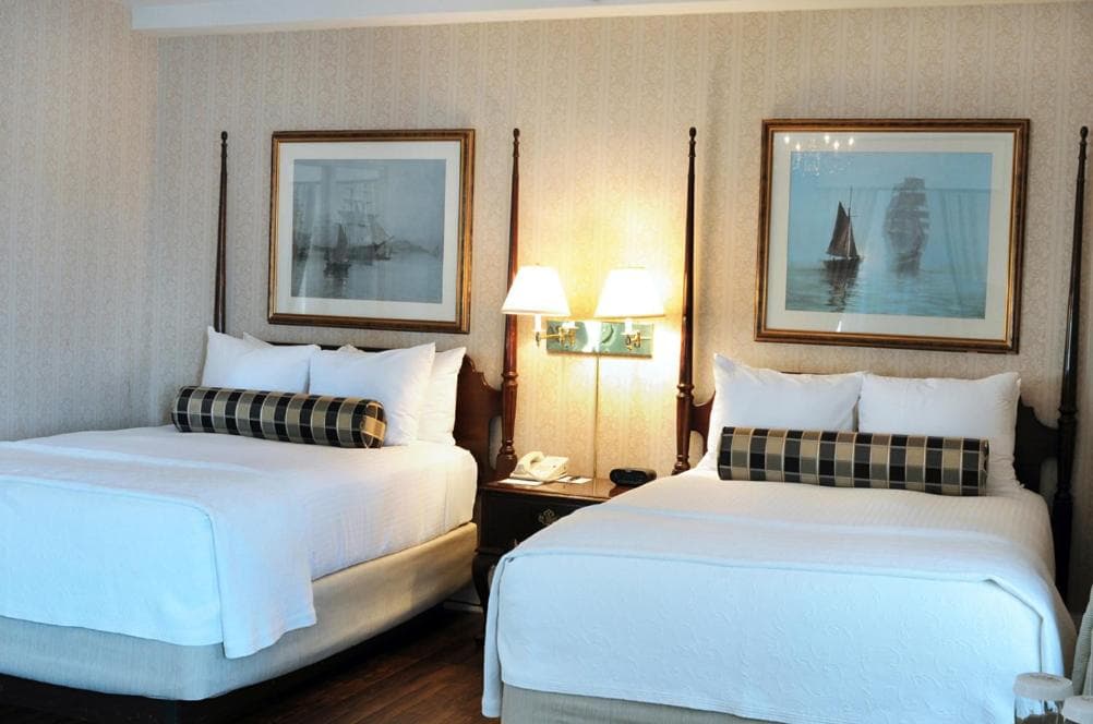 Molly Pitcher Inn interior in Red Bank, NJ — gallery photo 2