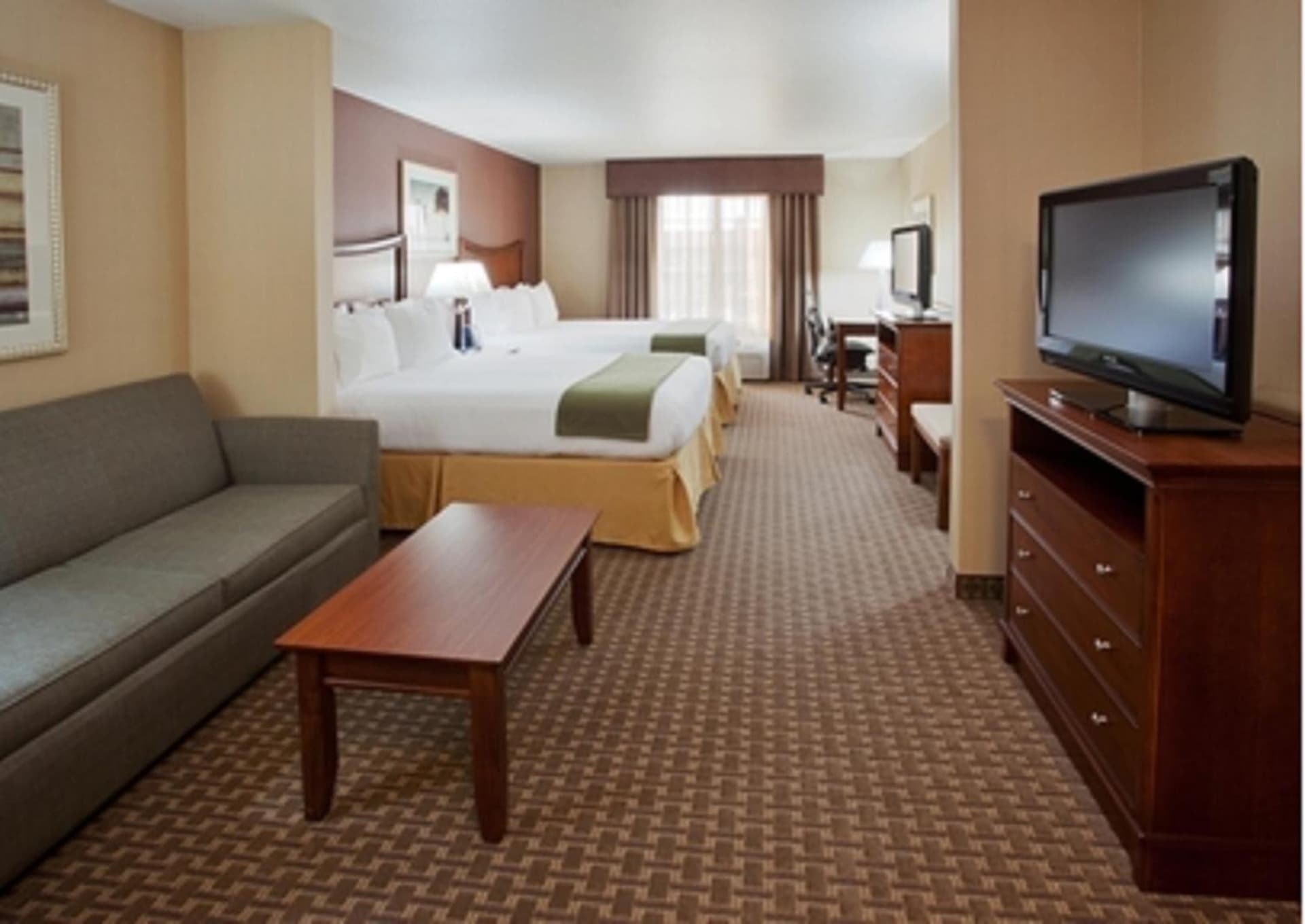 Holiday Inn Express Hotel & Suites Willows by IHG interior in Willows, CA — gallery photo 2