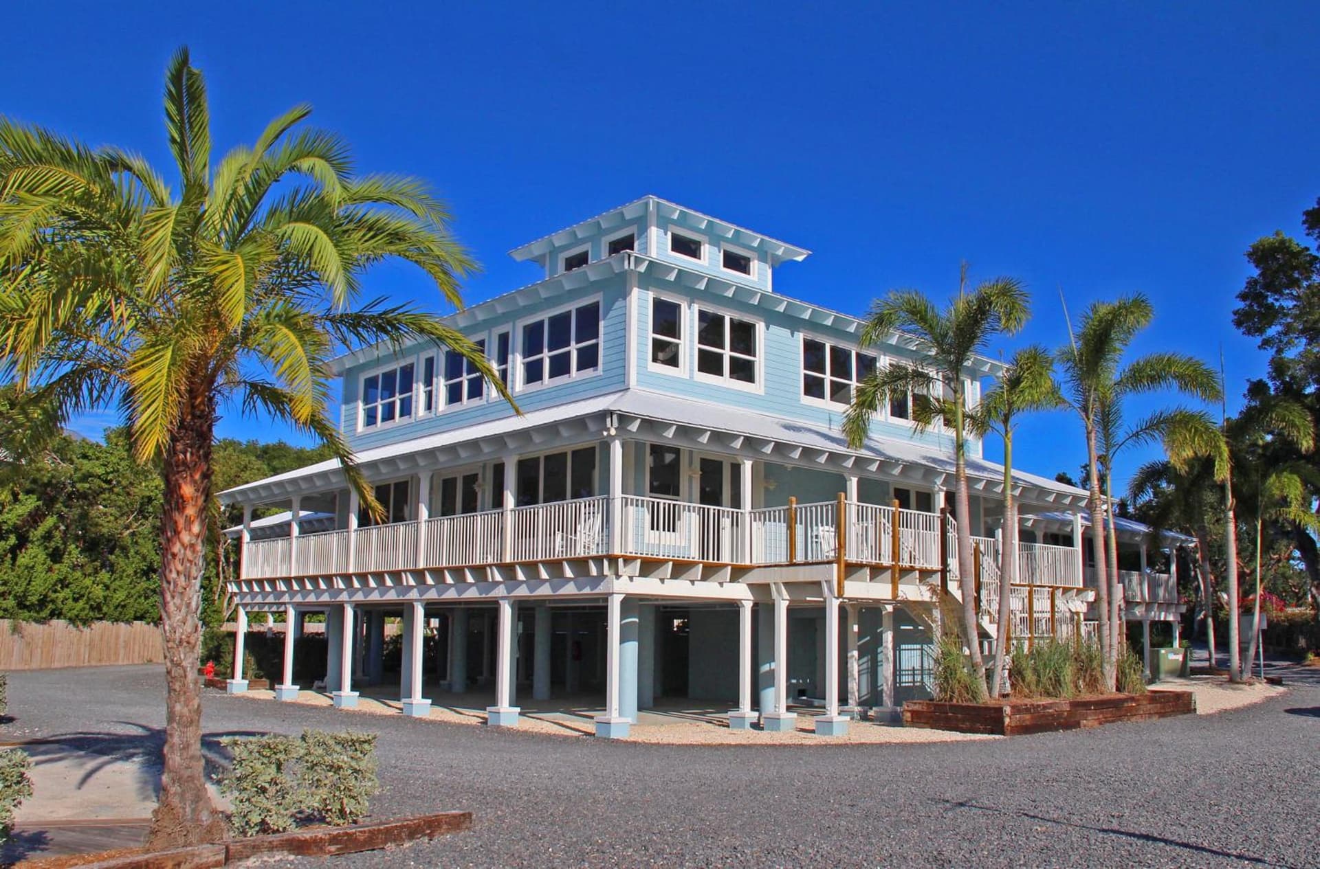 Dolphin Point Villas featured exterior or lobby in Key Largo, FL — similar hotel