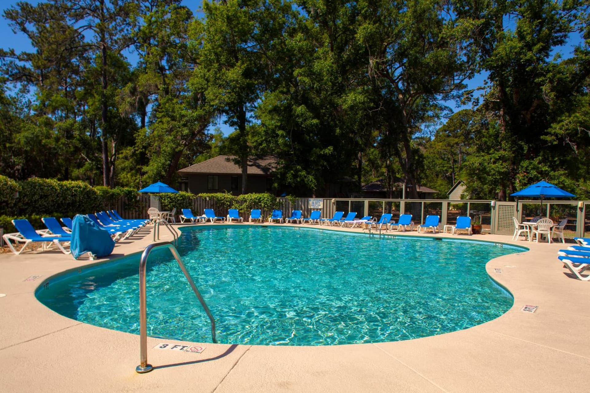 Carolina Club by Spinnaker Resorts property views in Hilton Head Island, SC — gallery photo 3