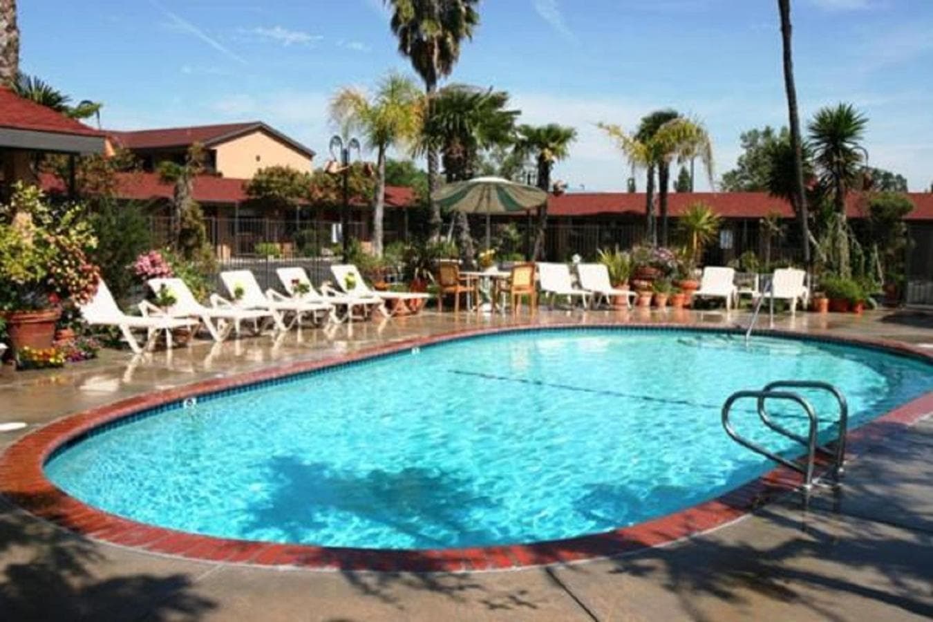Adelaide Inn property views in Paso Robles, CA — gallery photo 3