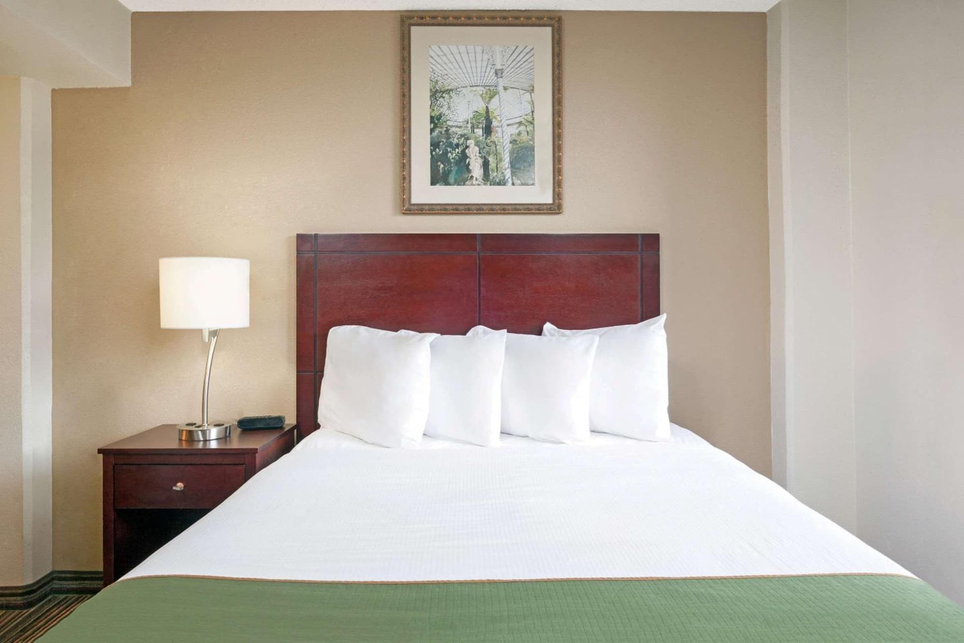 Hawthorn Extended Stay by Wyndham Richardson gallery photo in Richardson, TX — image 16