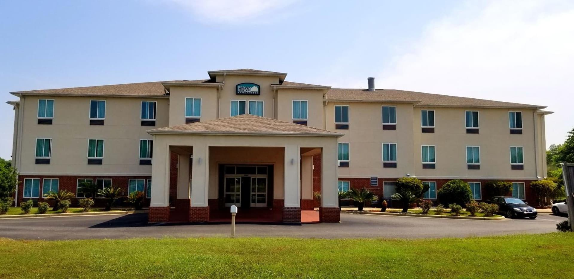 Home Inn & Suites interior in Montgomery, AL — gallery photo 2