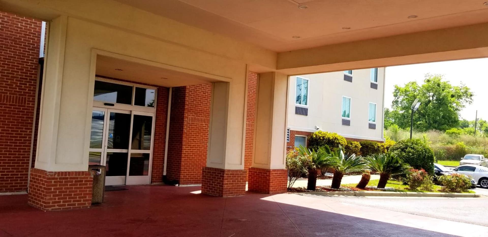 Home Inn & Suites gallery photo in Montgomery, AL — image 19