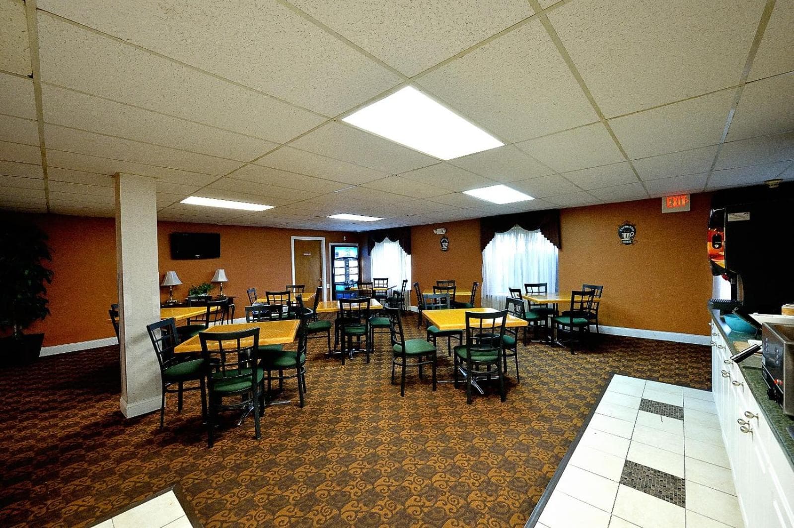 Ambassador Inn and Suites gallery photo in South Yarmouth, MA — image 20