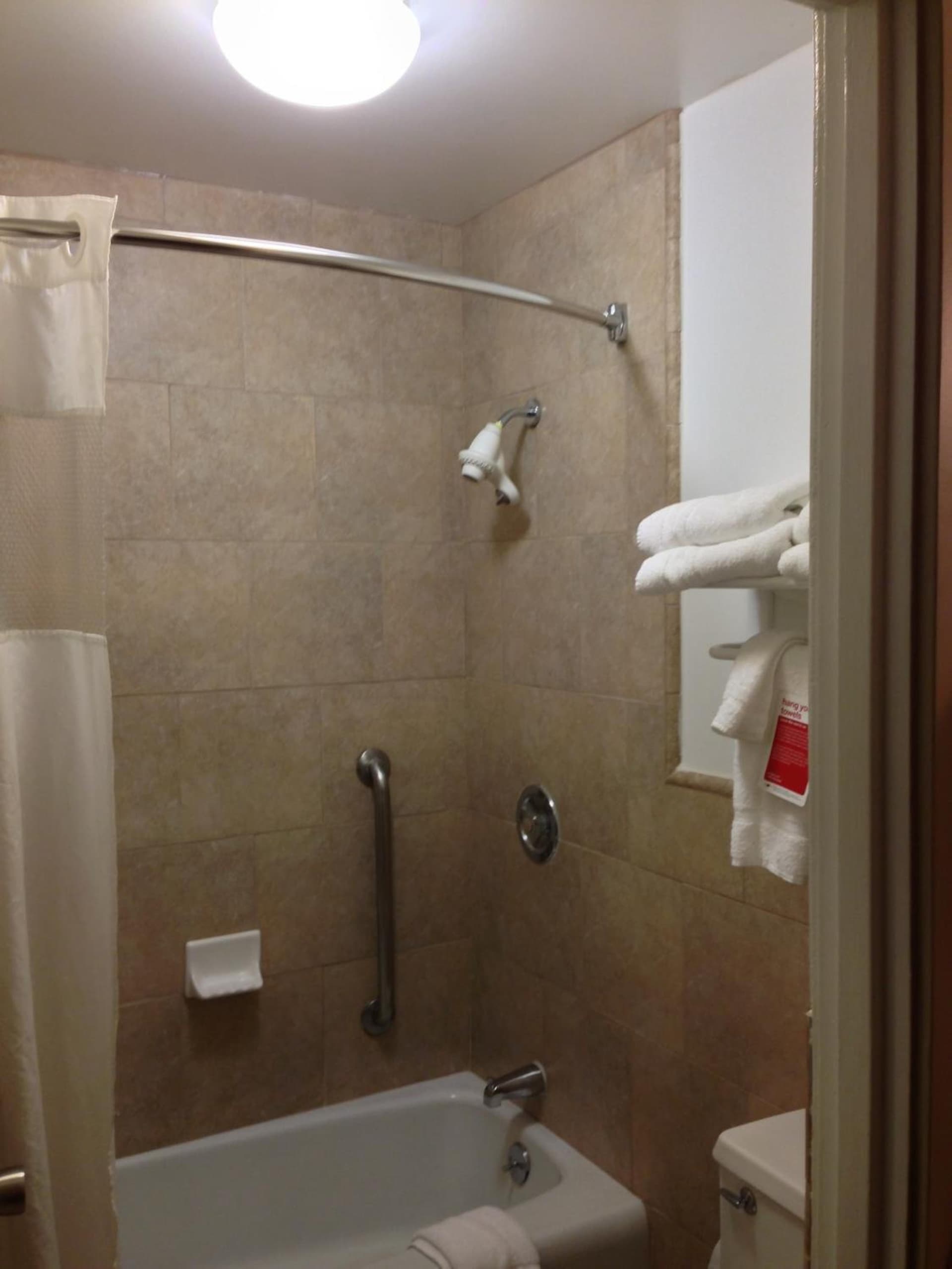 Ramada by Wyndham Fresno North gallery photo in Fresno, CA — image 60