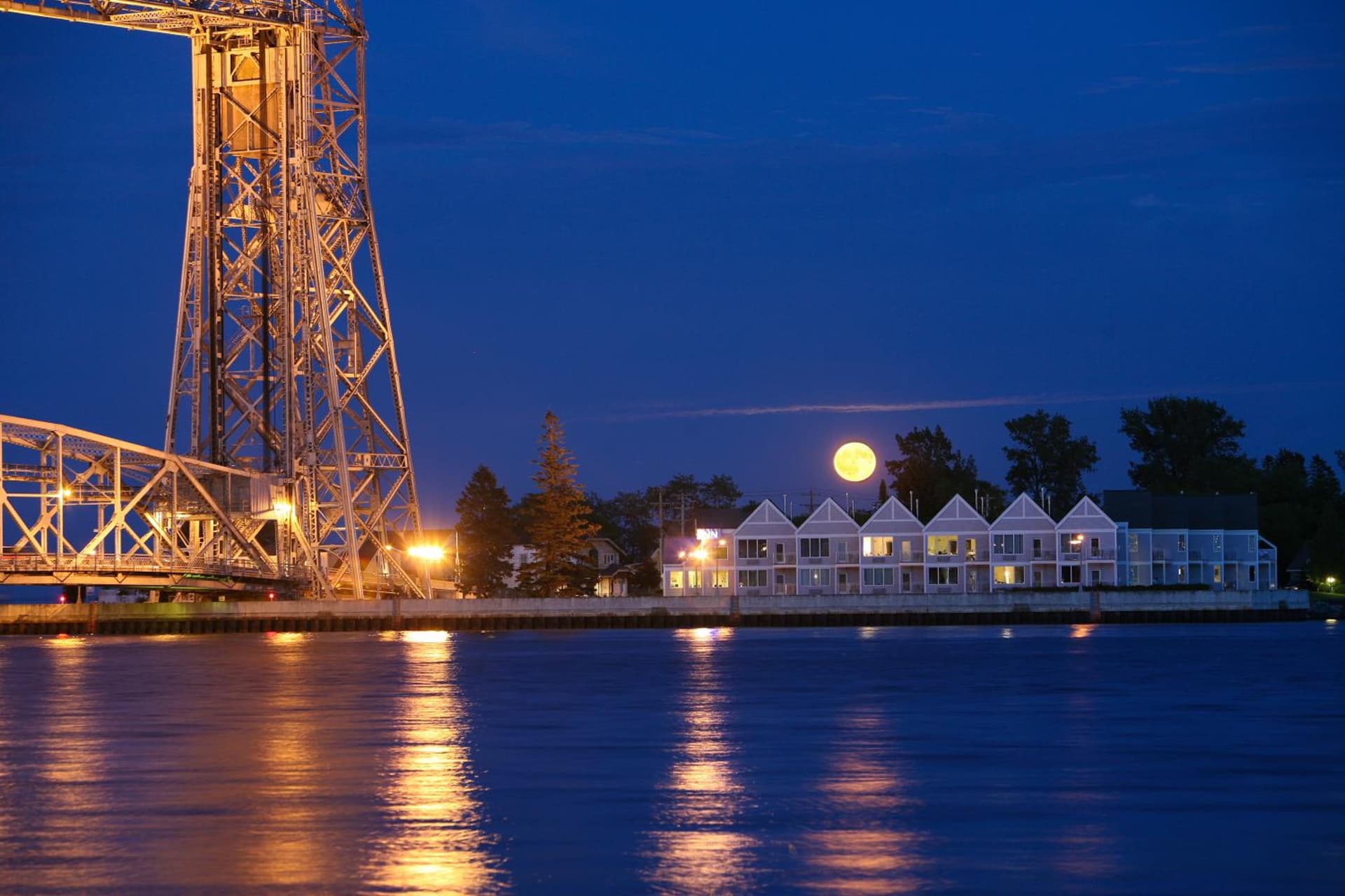 South Pier Inn gallery photo in Duluth, MN — image 48