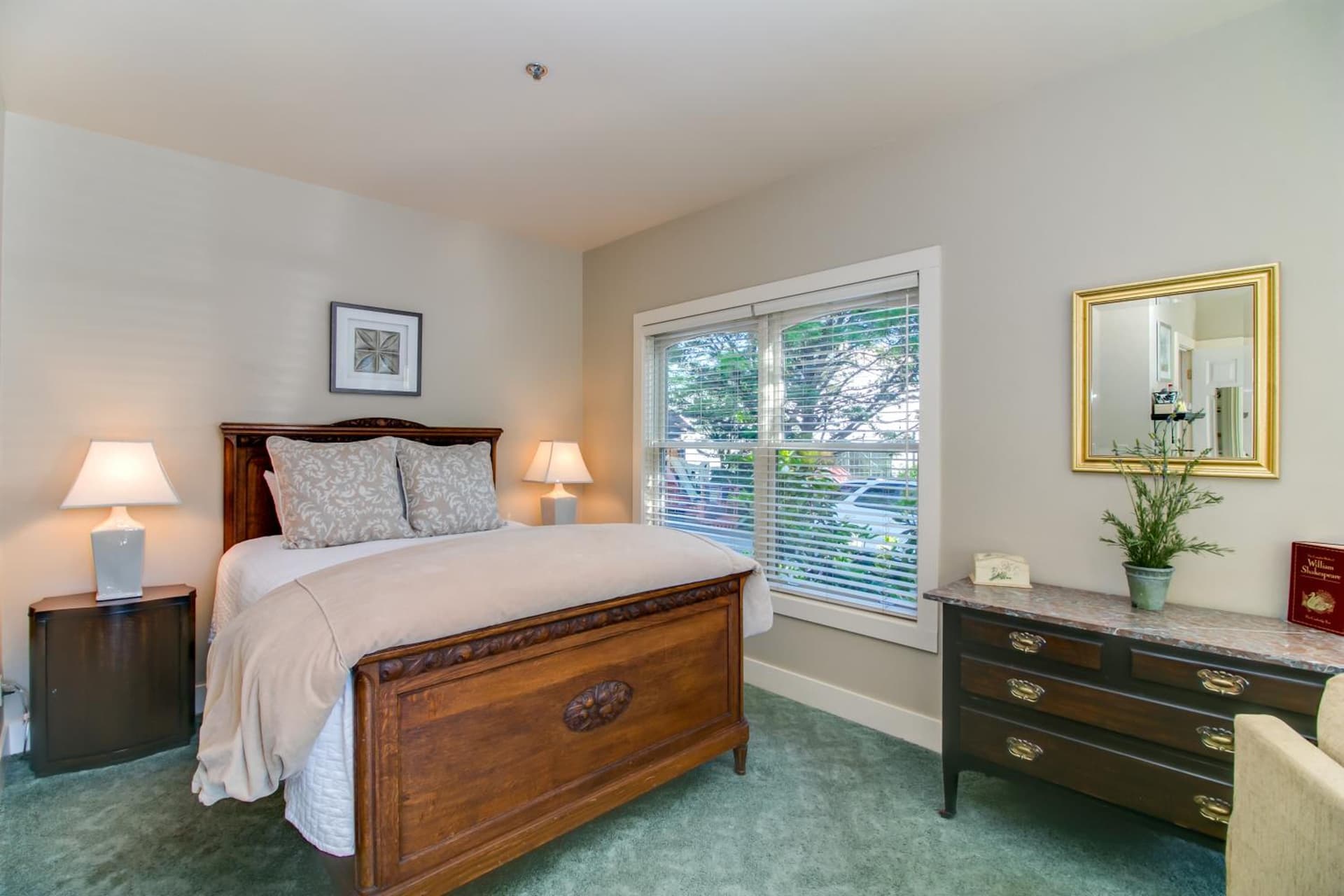 Winchester Inn gallery photo in Ashland, OR — image 83