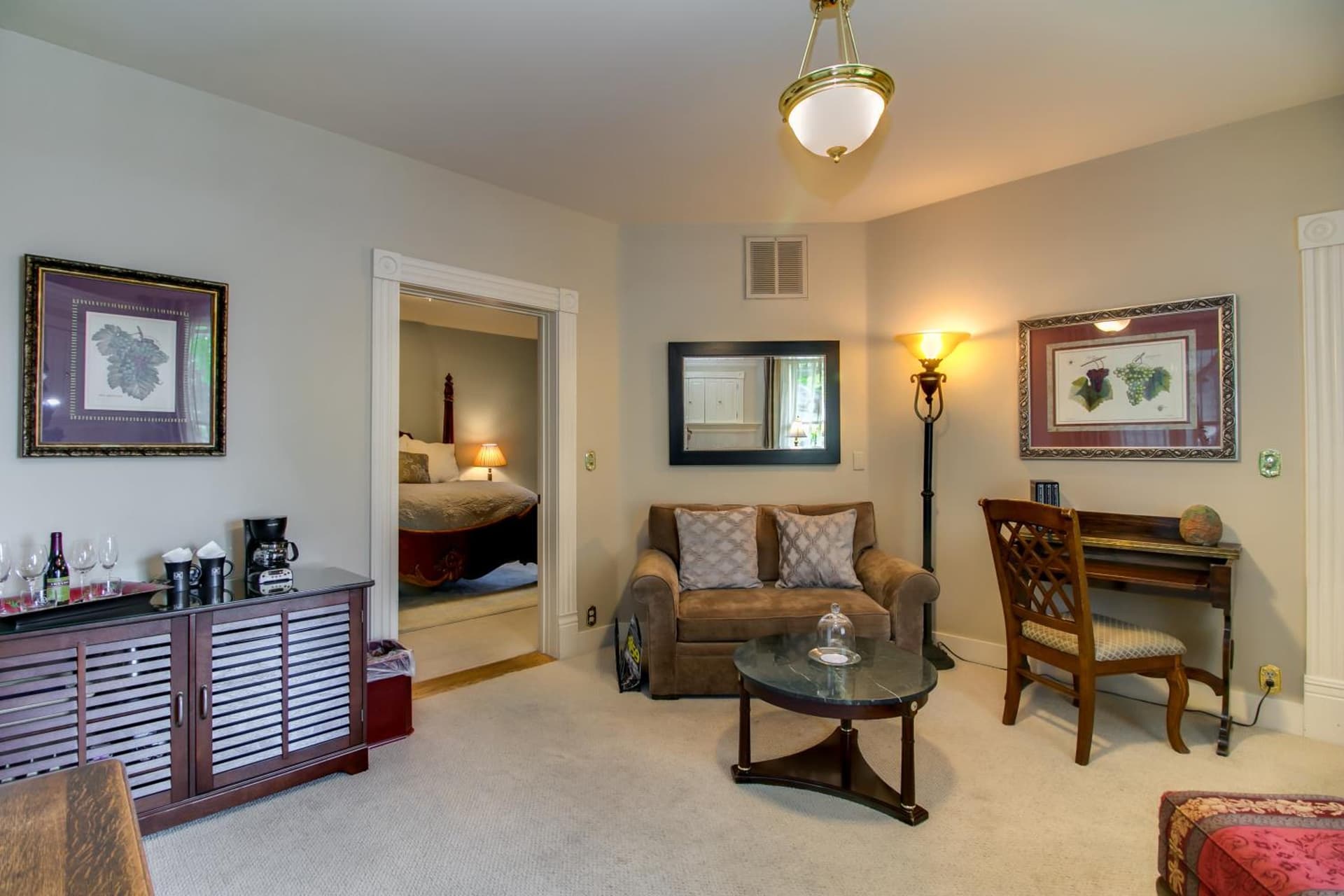 Winchester Inn gallery photo in Ashland, OR — image 125
