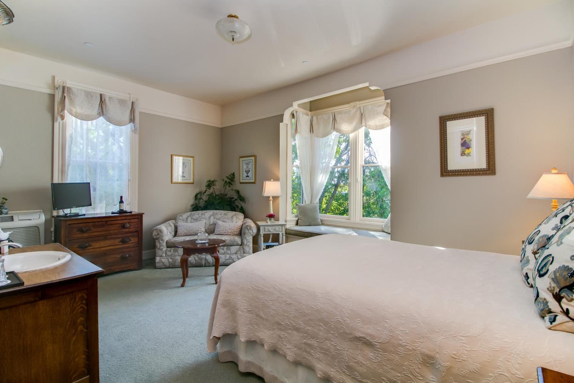 Winchester Inn gallery photo in Ashland, OR — image 50