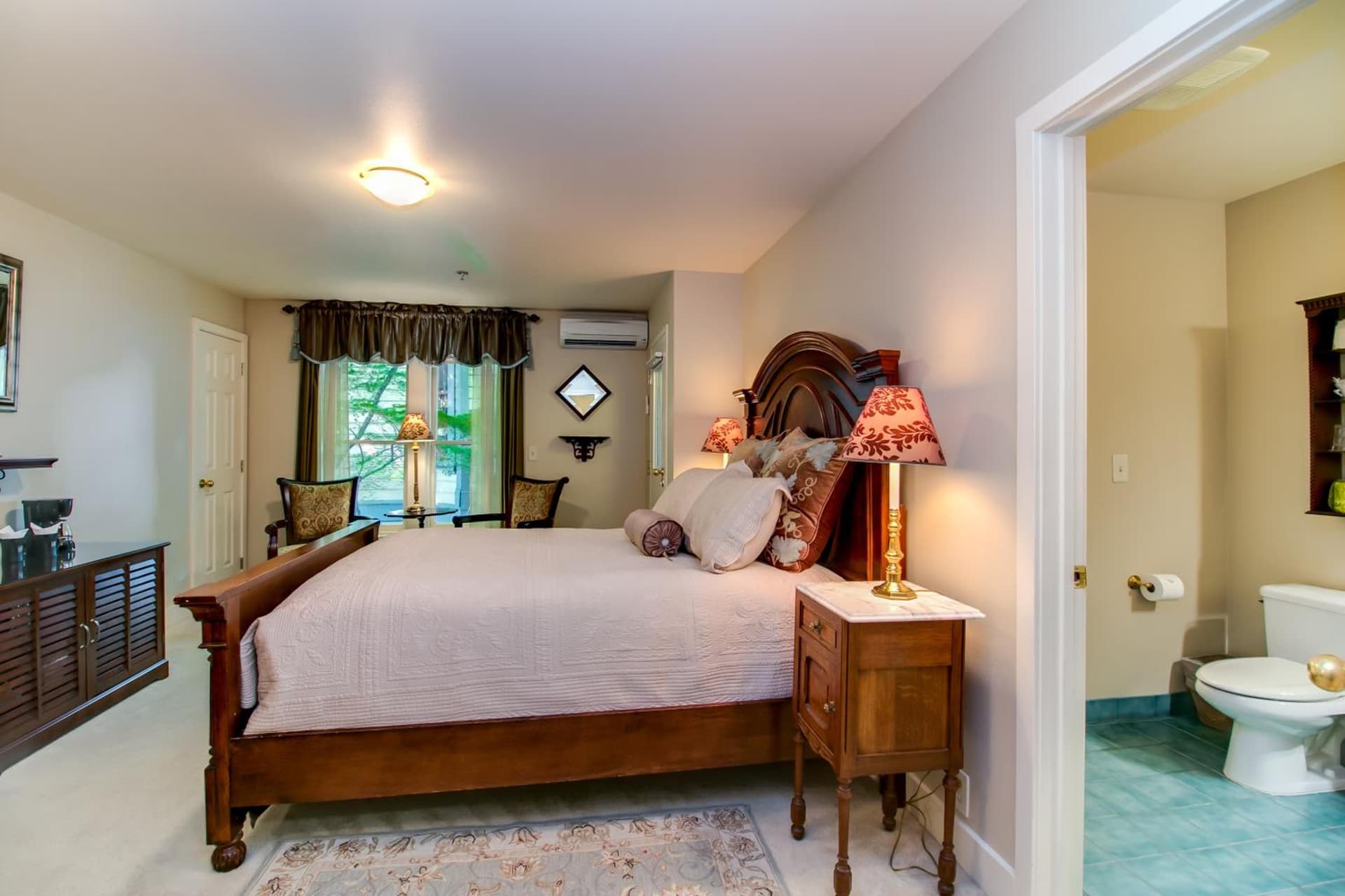 Winchester Inn gallery photo in Ashland, OR — image 18