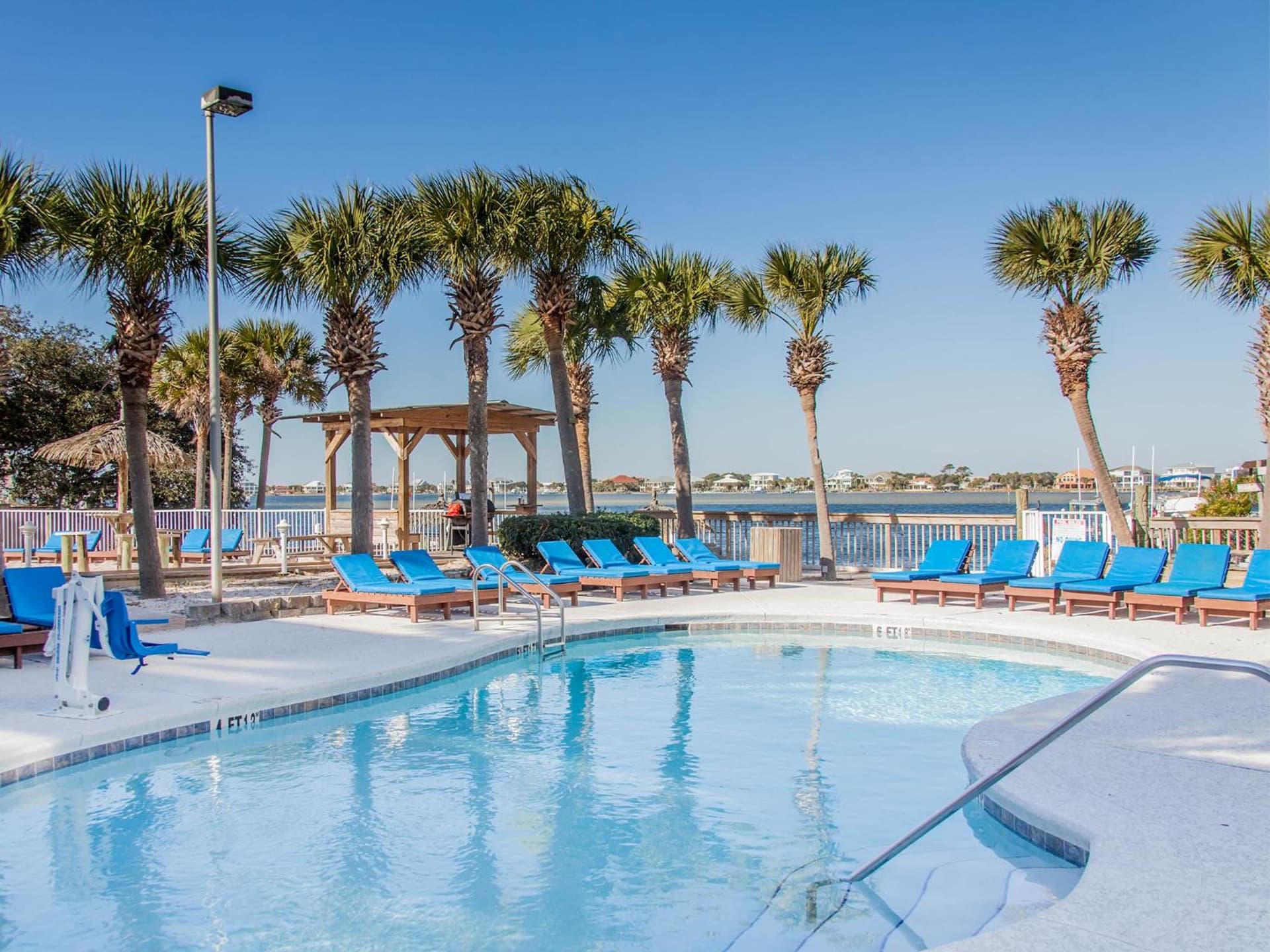 Surf & Sand Hotel - Free Hot Breakfast & Rentals property views in Pensacola Beach, FL — gallery photo 3