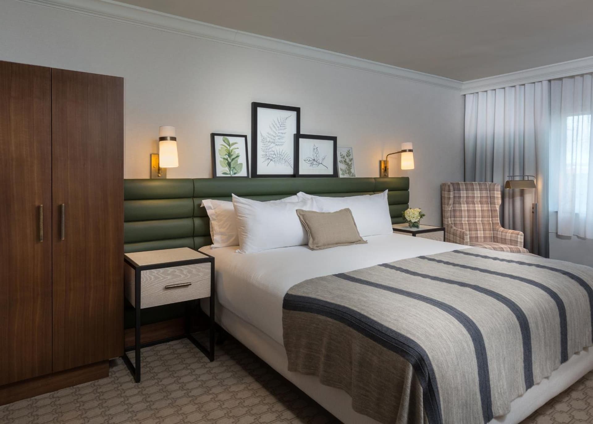 The Ingleside Hotel interior in Waukesha, WI — gallery photo 2