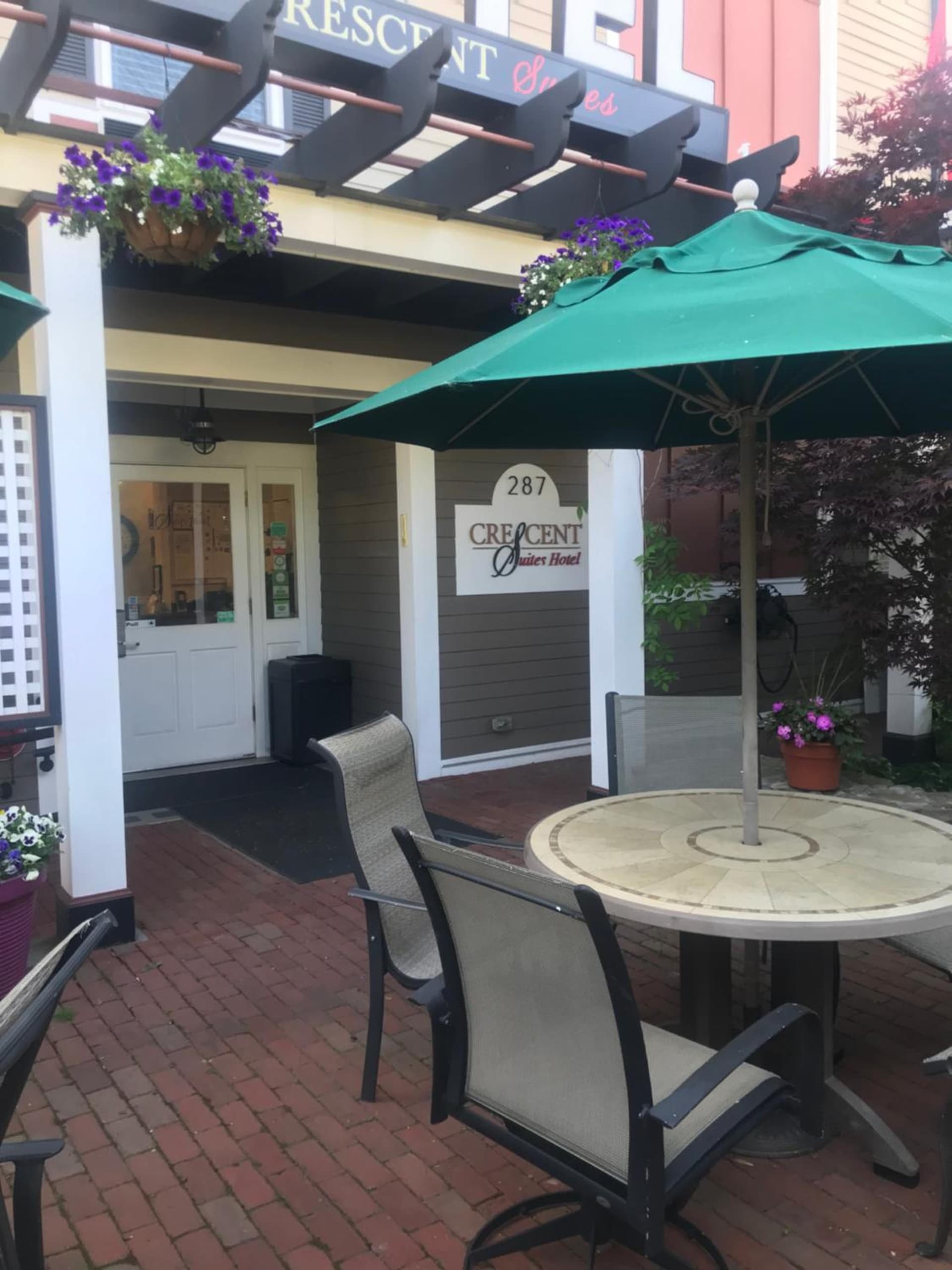 Crescent Suites Hotel gallery photo in Waltham, MA — image 13