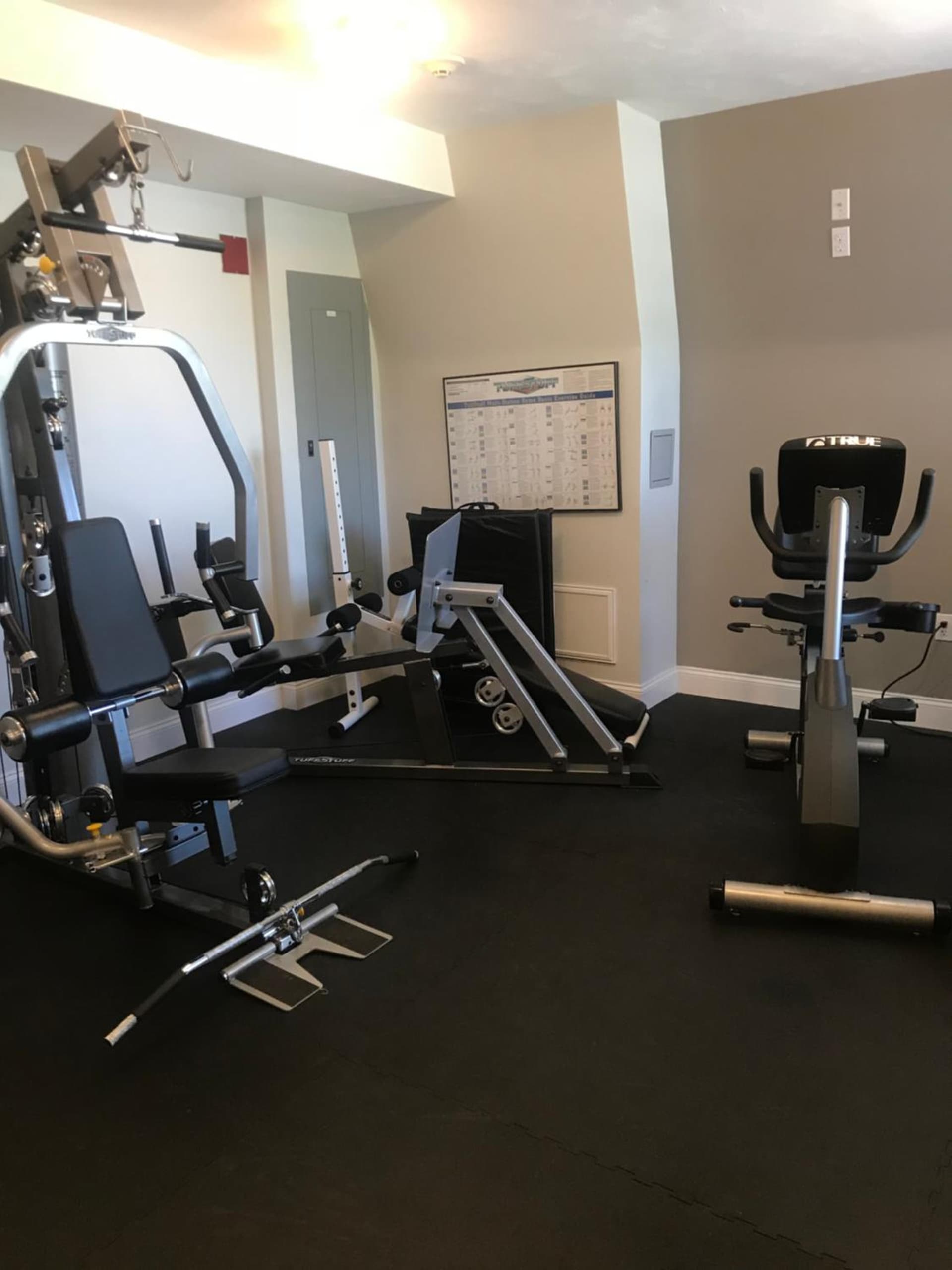 Crescent Suites Hotel gallery photo in Waltham, MA — image 49